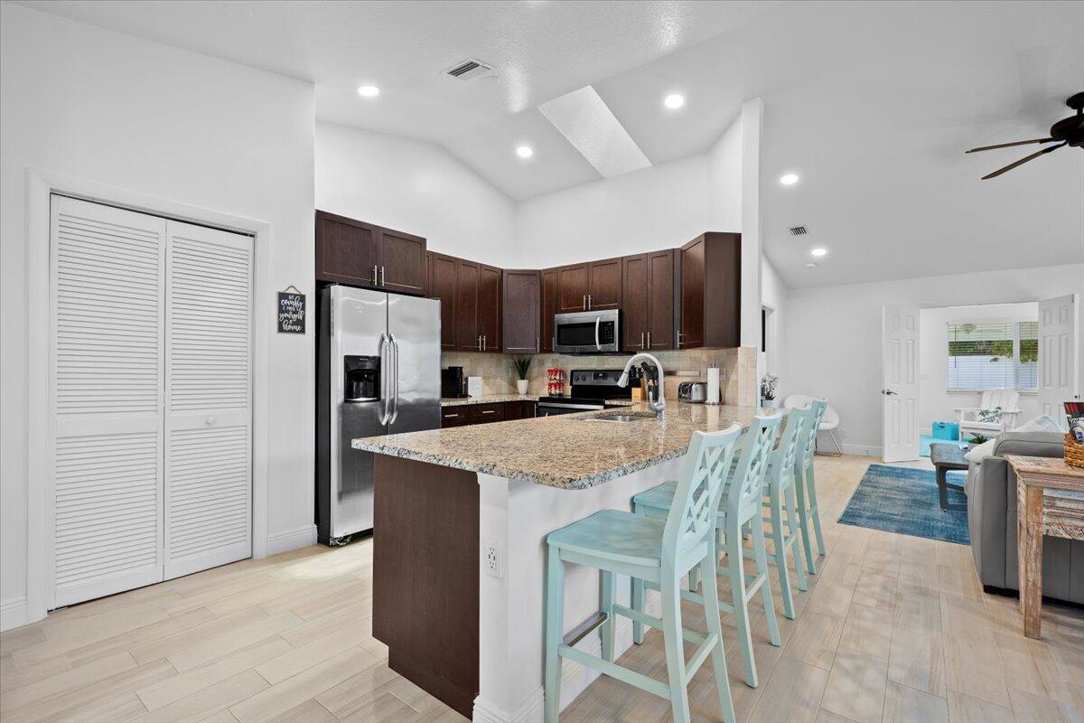 6075 Francis, Jupiter FL 33458