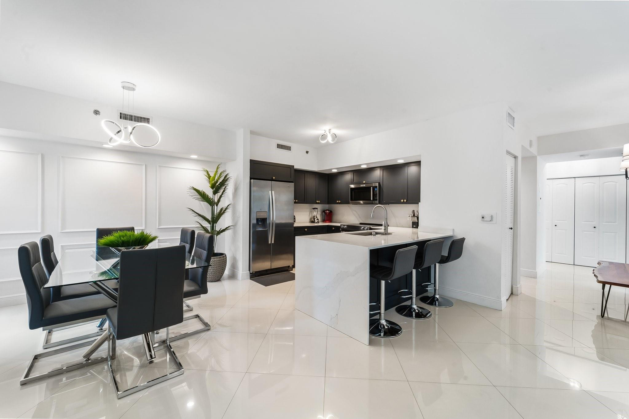 19999 E Country Club #1108, Aventura FL 33180