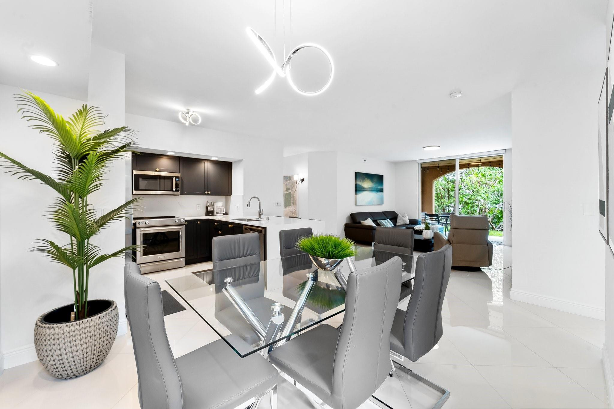 19999 E Country Club #1108, Aventura FL 33180