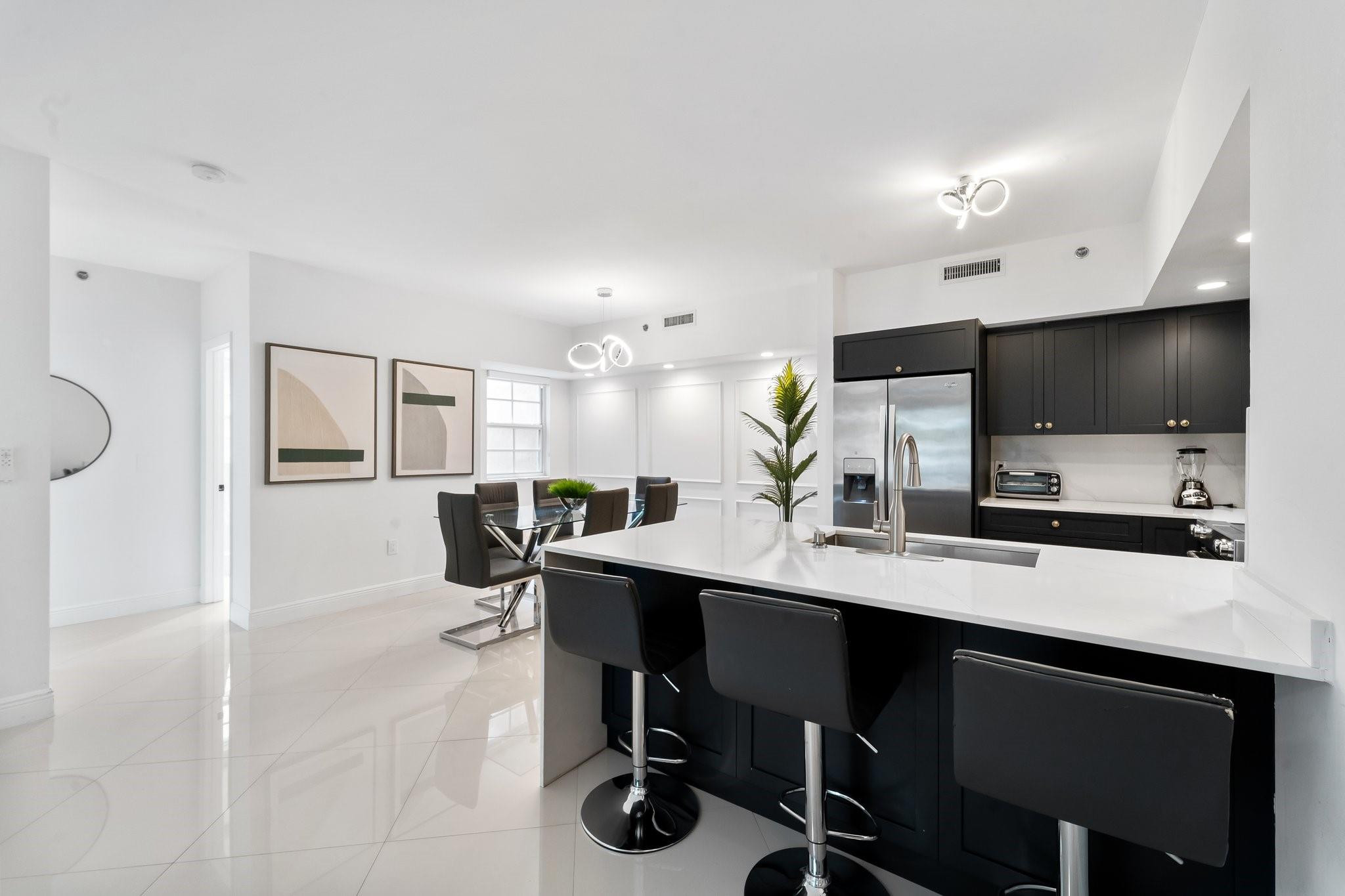 19999 E Country Club #1108, Aventura FL 33180