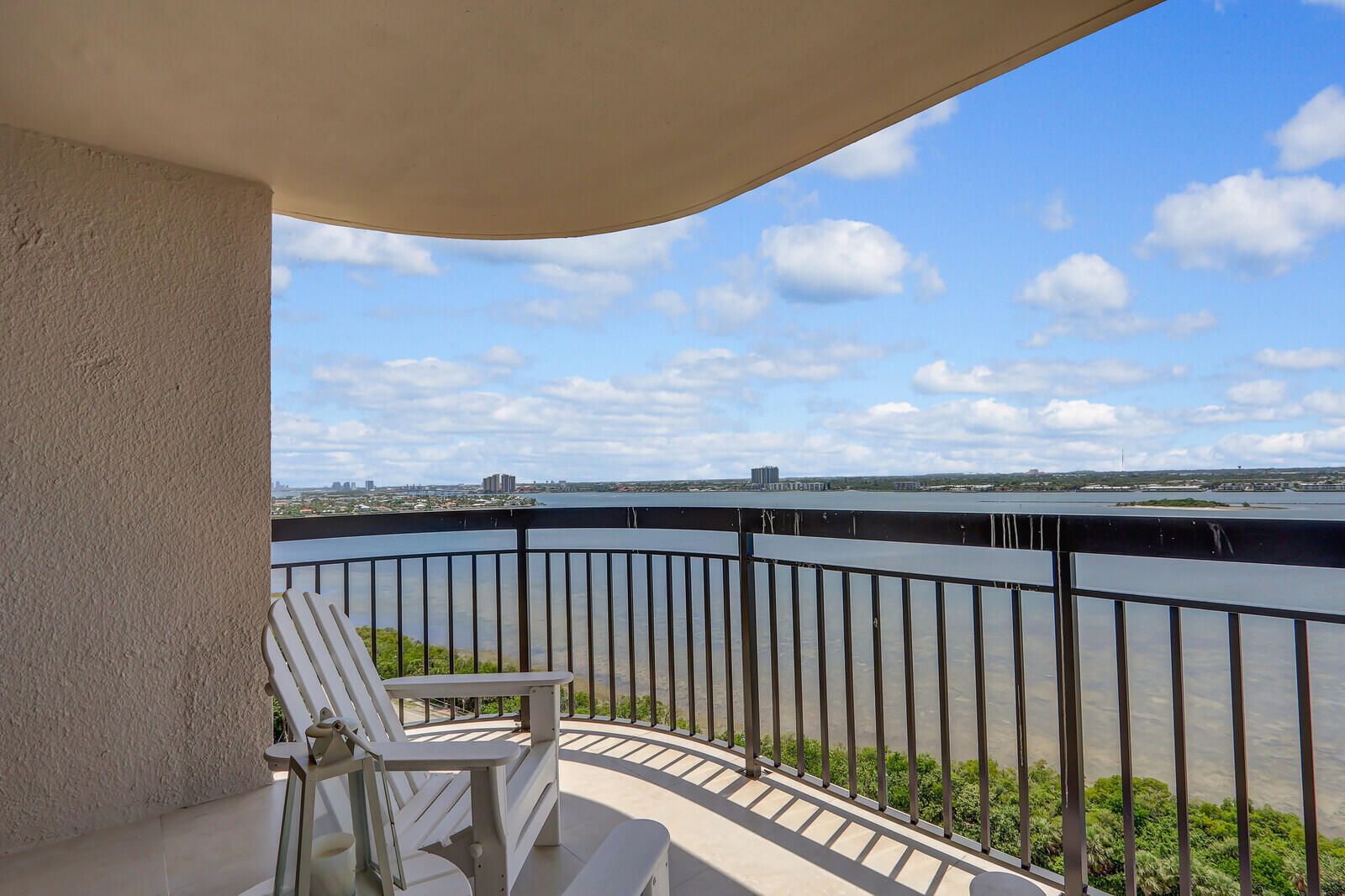 5380 N Ocean #18j, Singer Island FL 33404