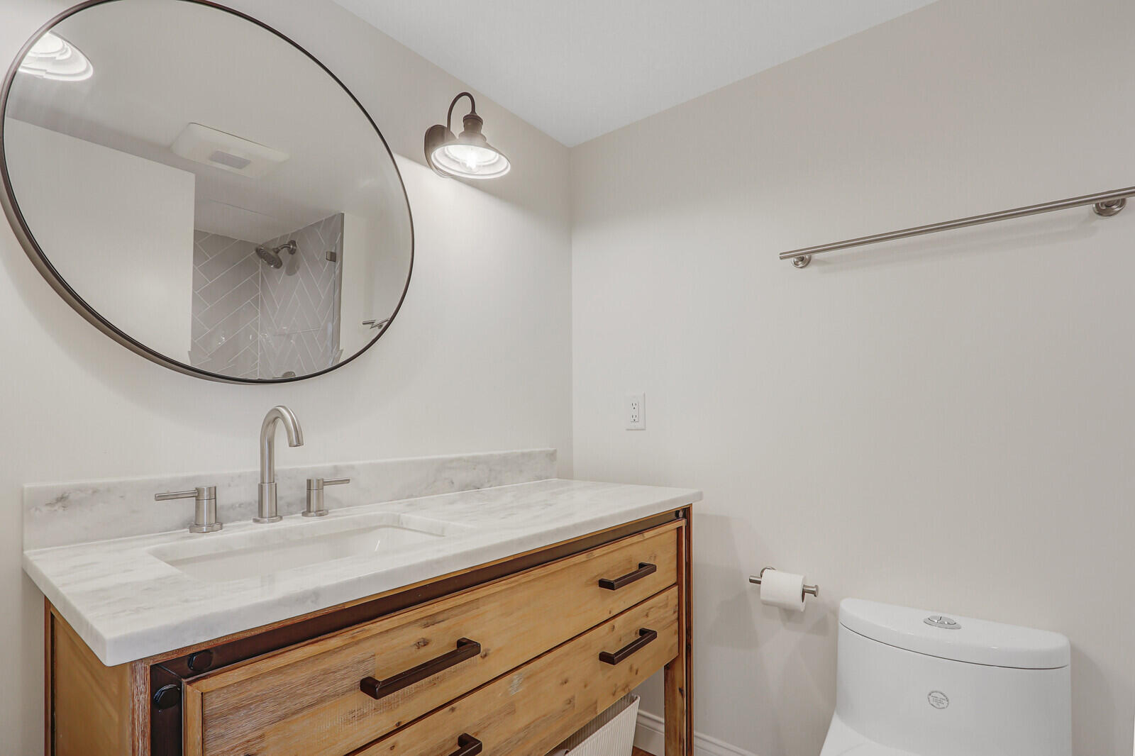 5380 N Ocean #18j, Singer Island FL 33404