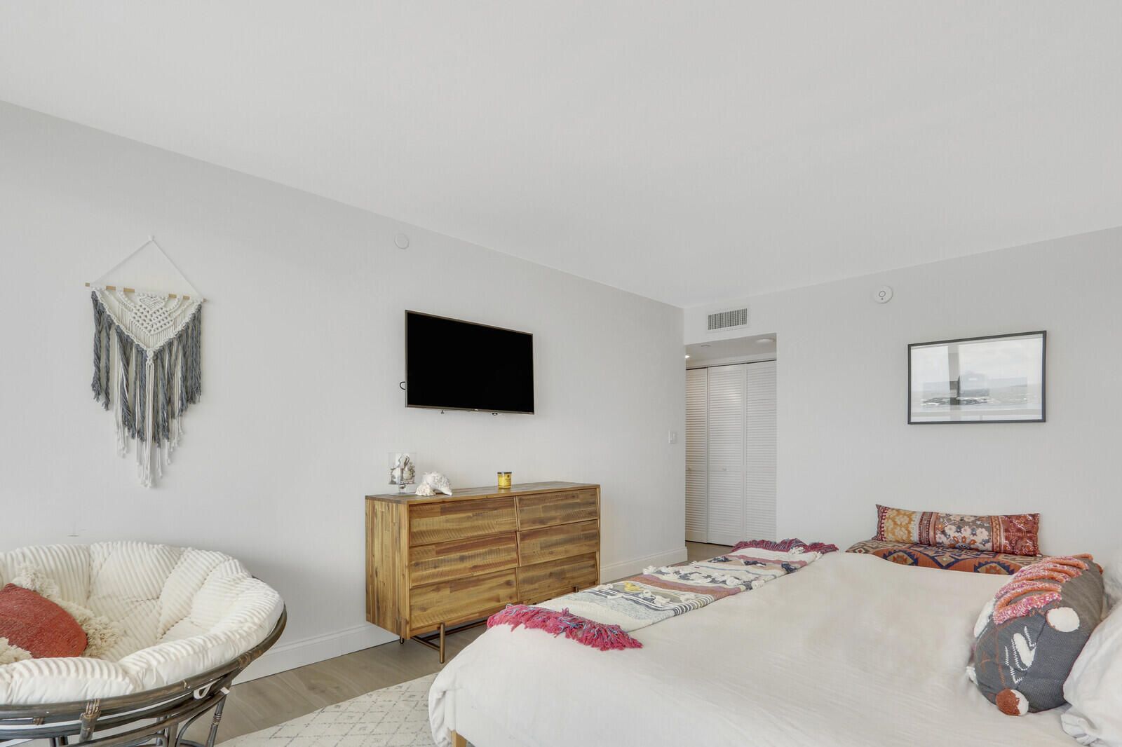 5380 N Ocean #18j, Singer Island FL 33404