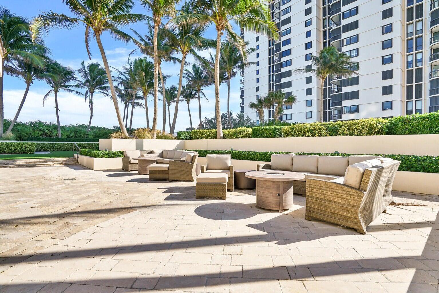 5380 N Ocean #18j, Singer Island FL 33404