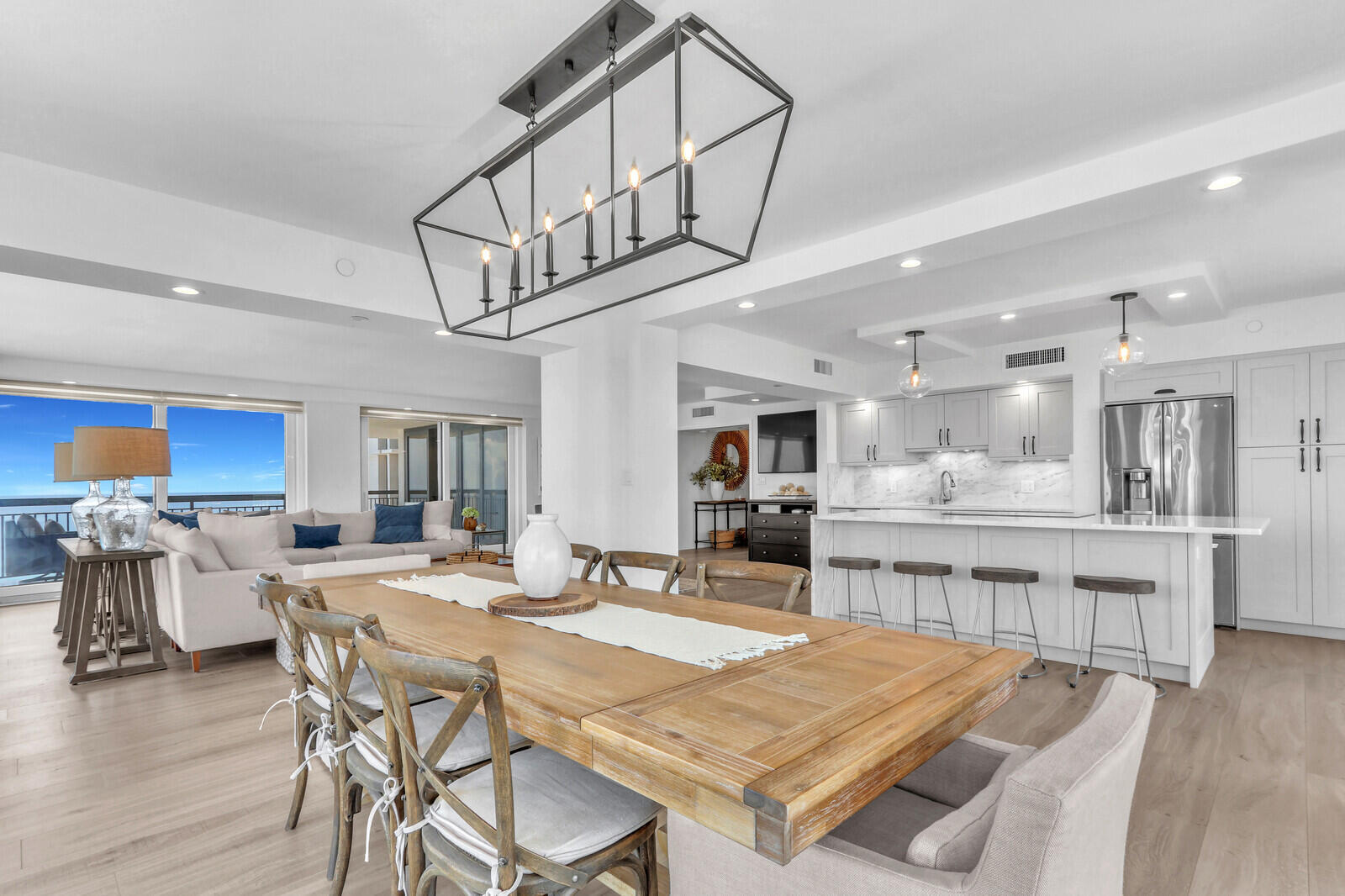 5380 N Ocean #18j, Singer Island FL 33404