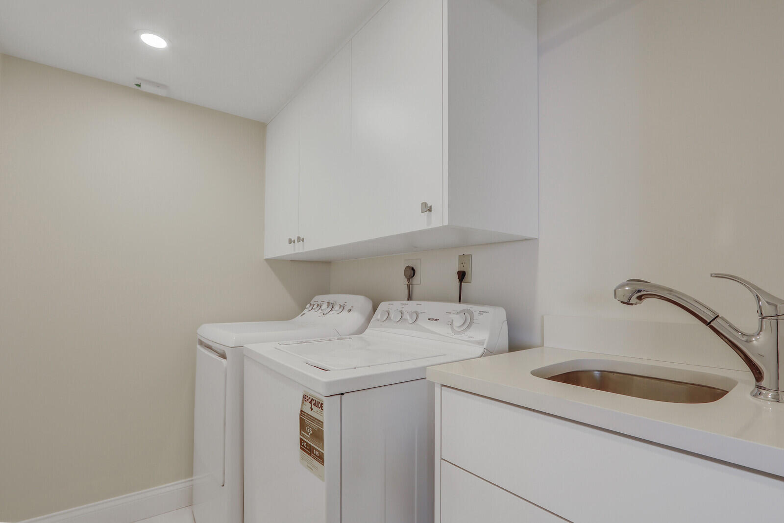 5380 N Ocean #18j, Singer Island FL 33404