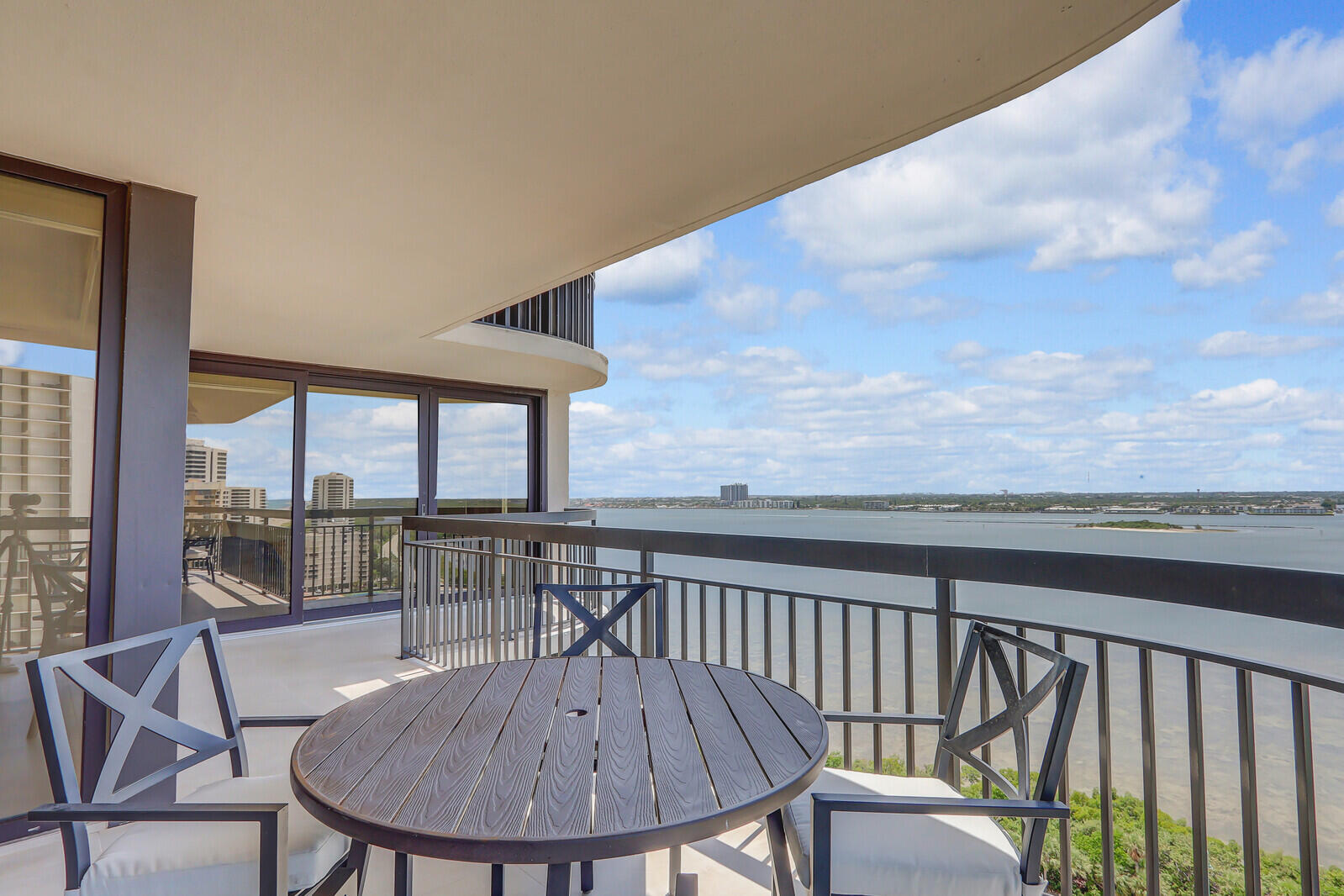 5380 N Ocean #18j, Singer Island FL 33404