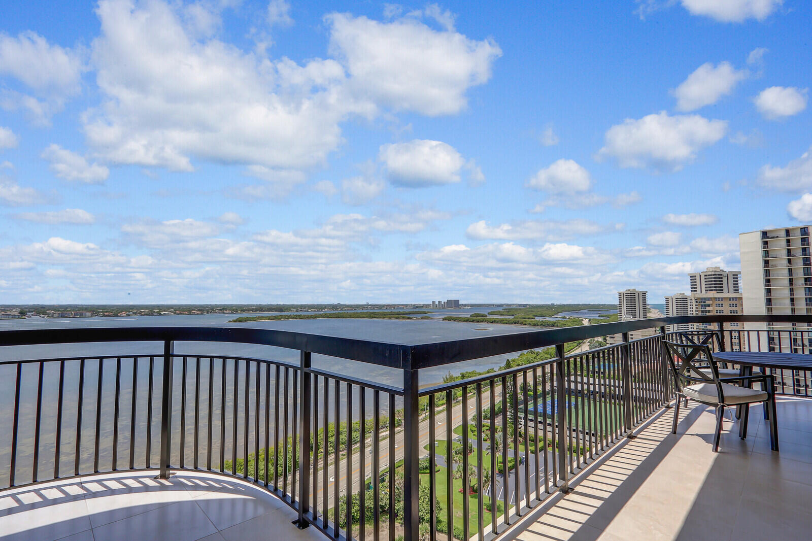 5380 N Ocean #18j, Singer Island FL 33404