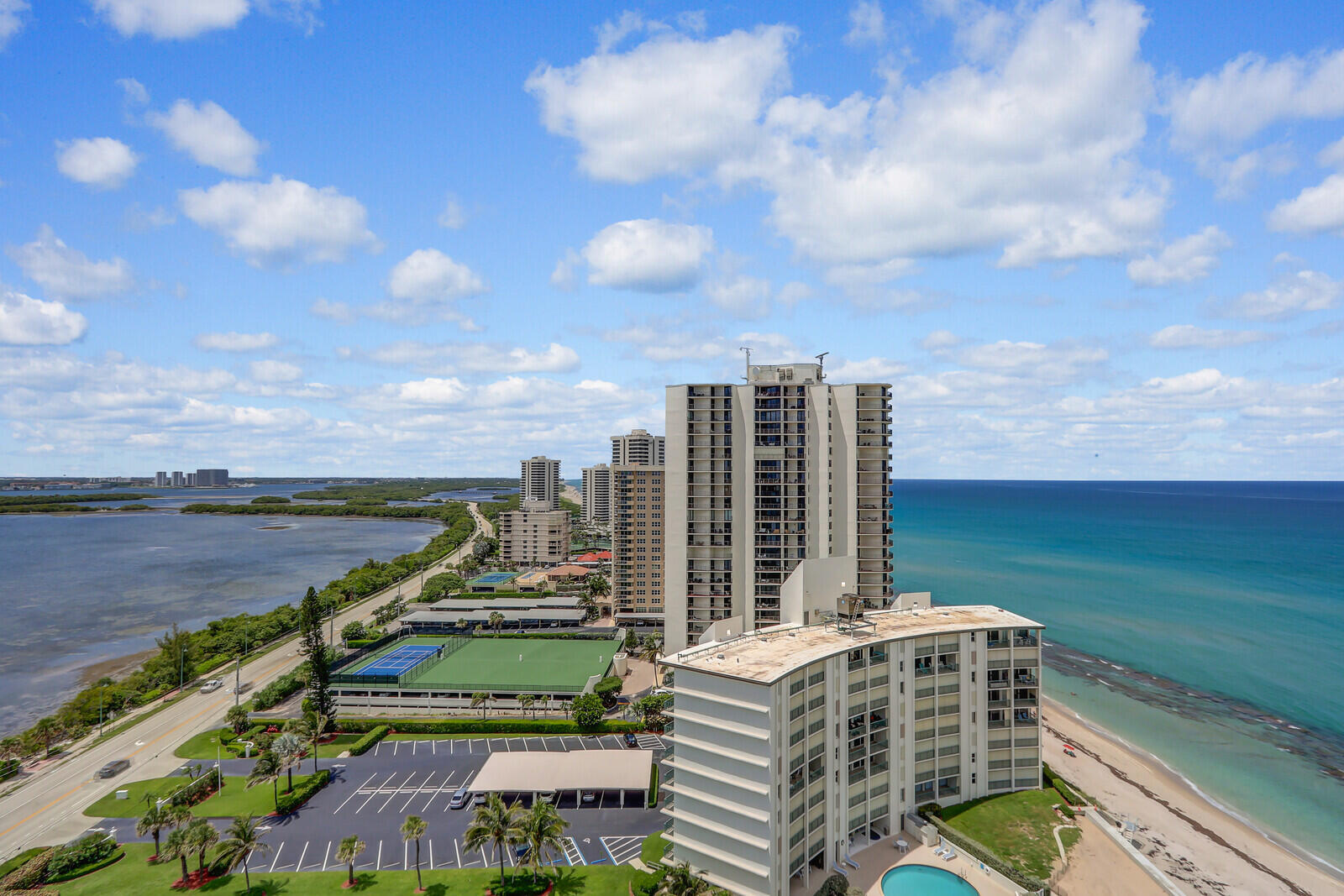 5380 N Ocean #18j, Singer Island FL 33404