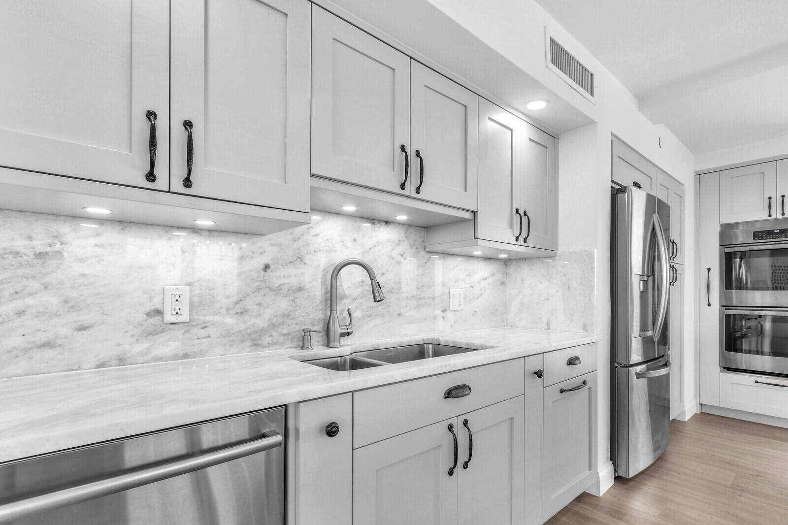 5380 N Ocean #18j, Singer Island FL 33404