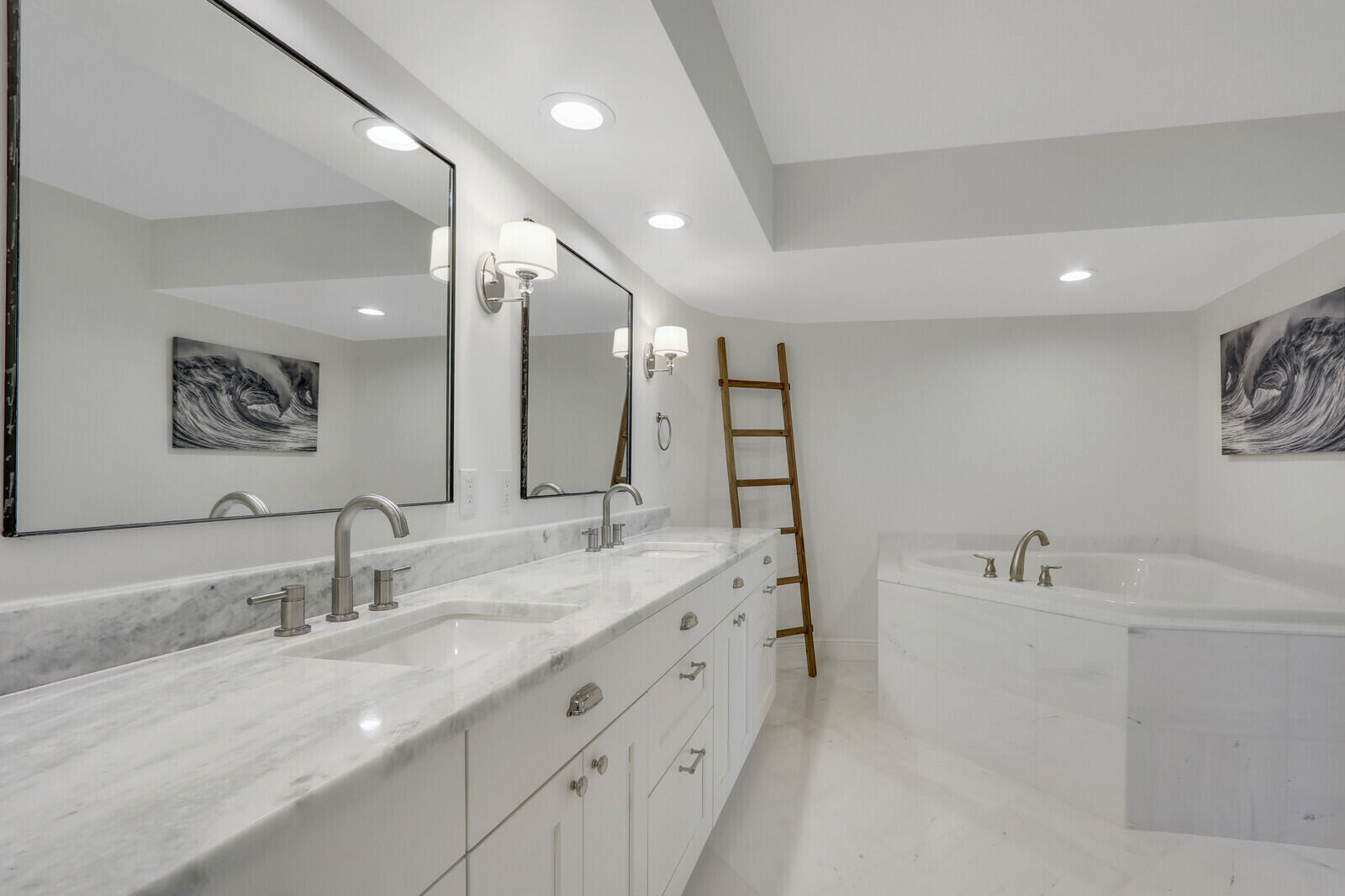 5380 N Ocean #18j, Singer Island FL 33404