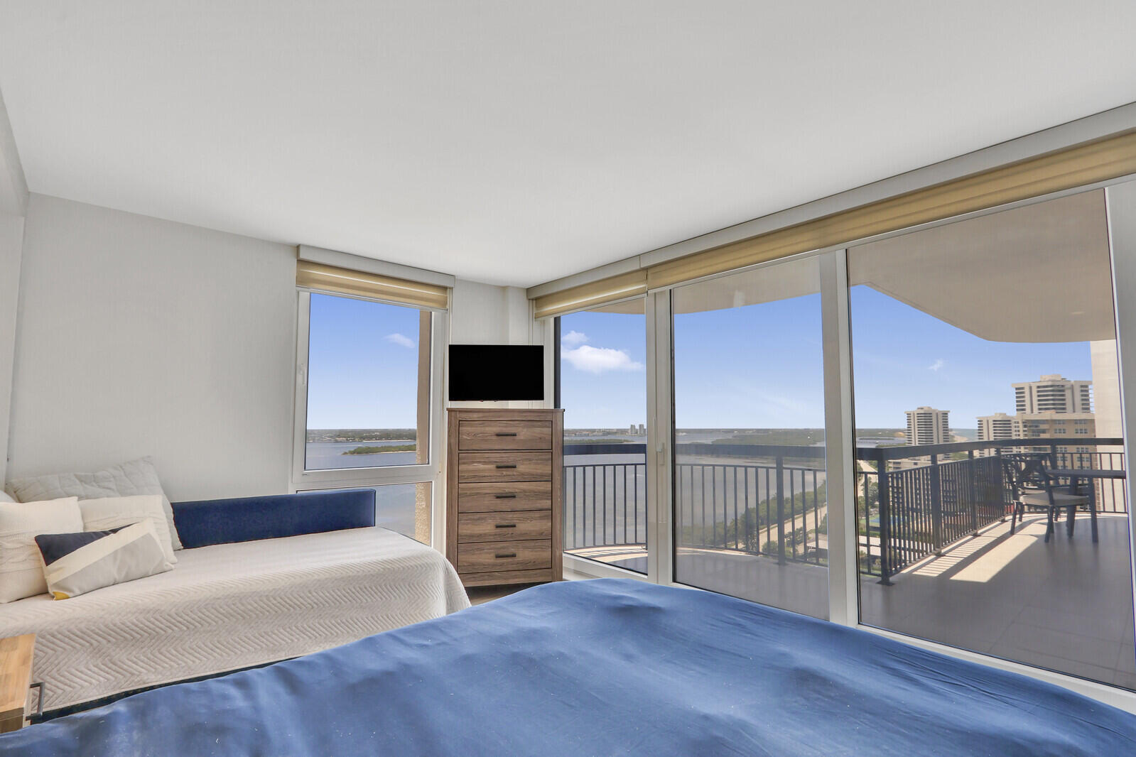 5380 N Ocean #18j, Singer Island FL 33404