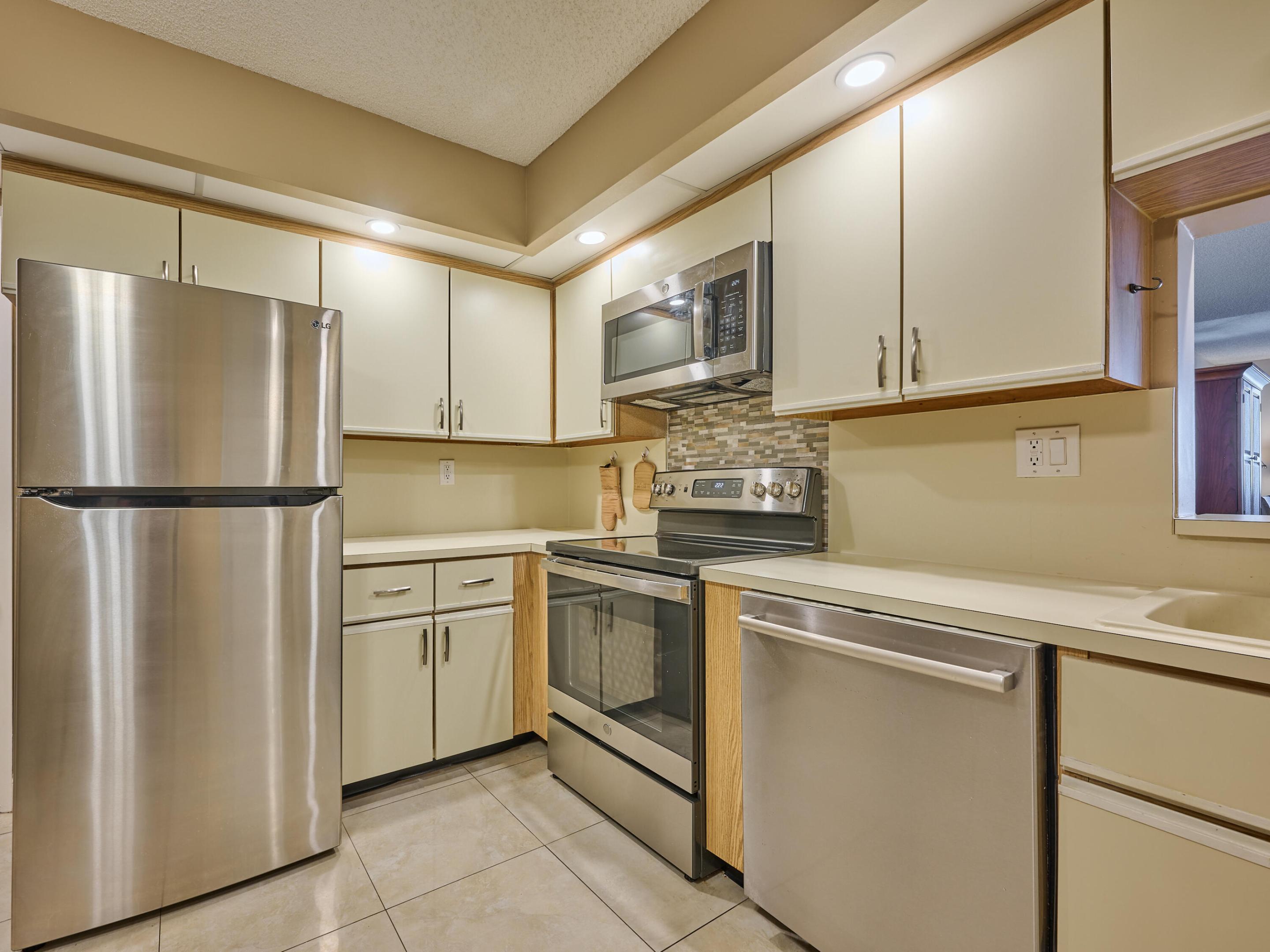 3420 S Ocean, Highland Beach FL 33487