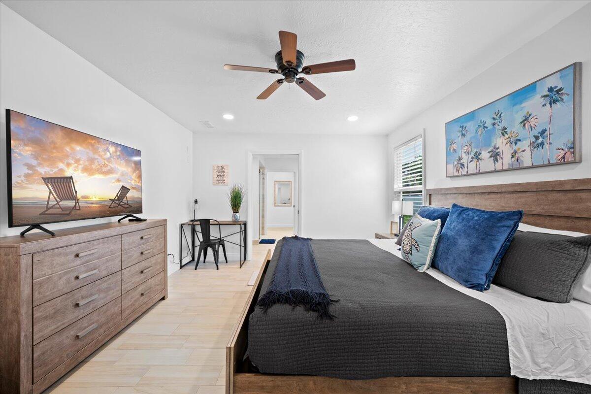 6077 Francis, Jupiter FL 33458