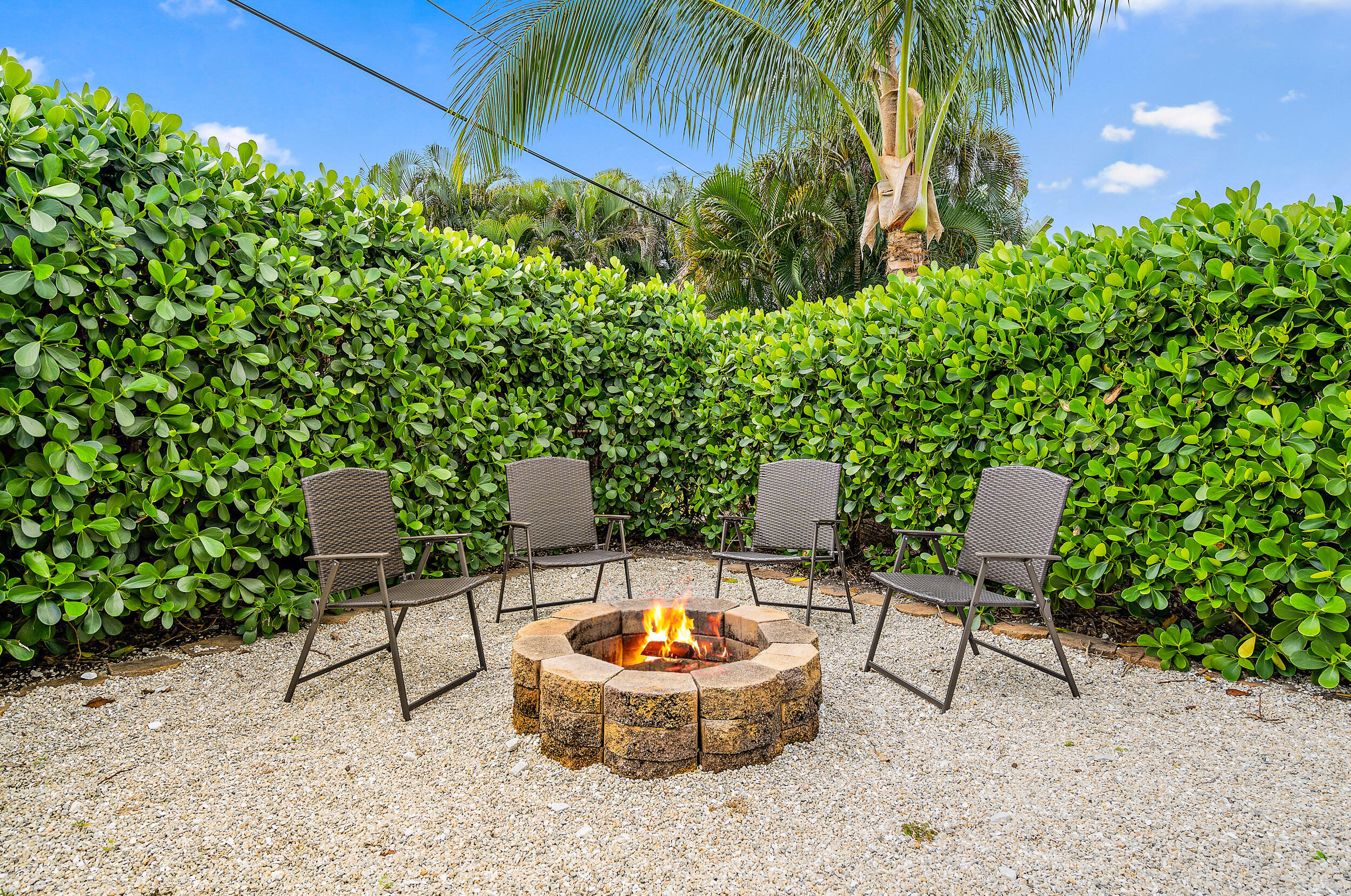 68 Azalea, Jupiter FL 33469