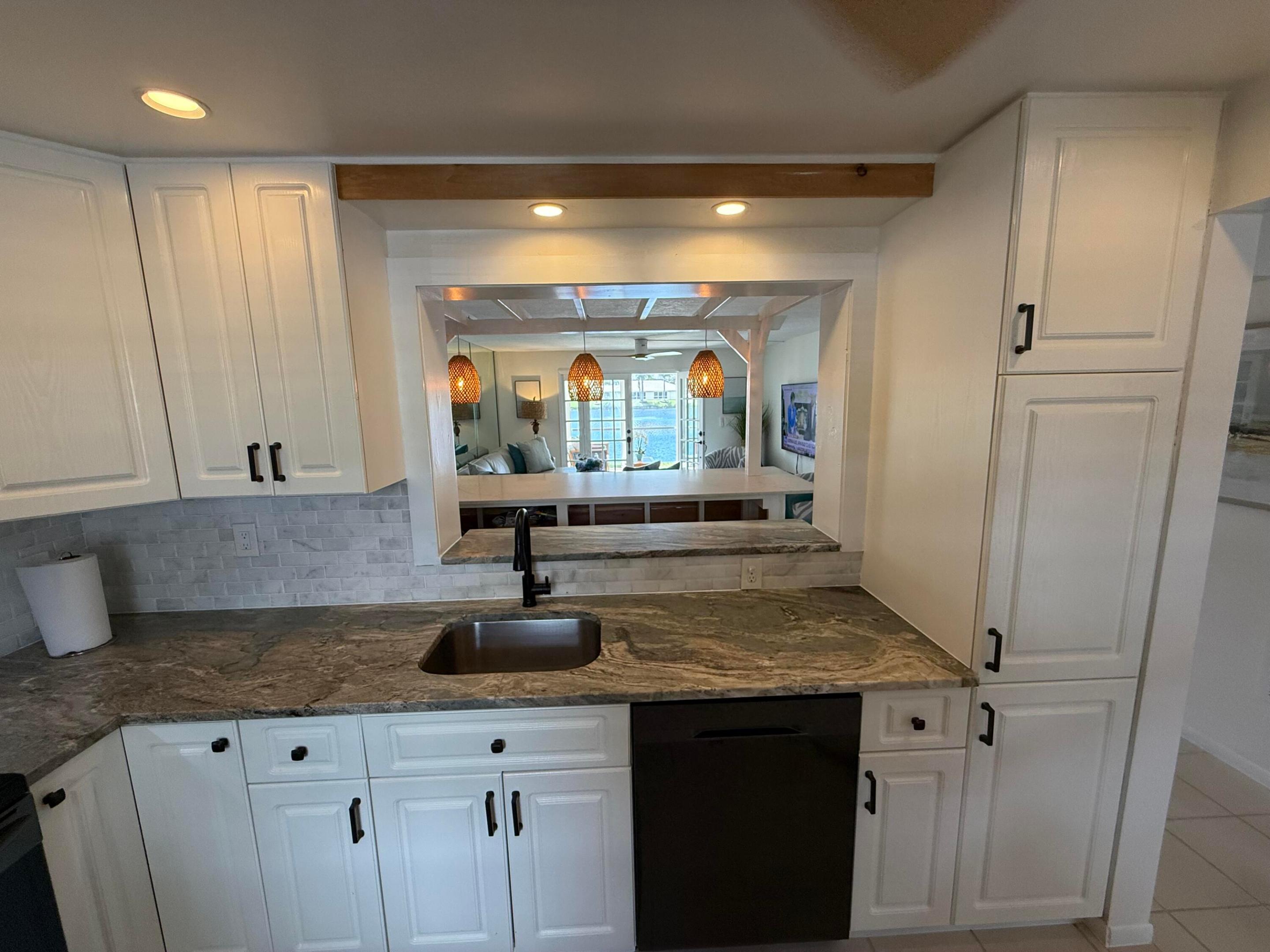 111 SE 3rd #108, Dania Beach FL 33004