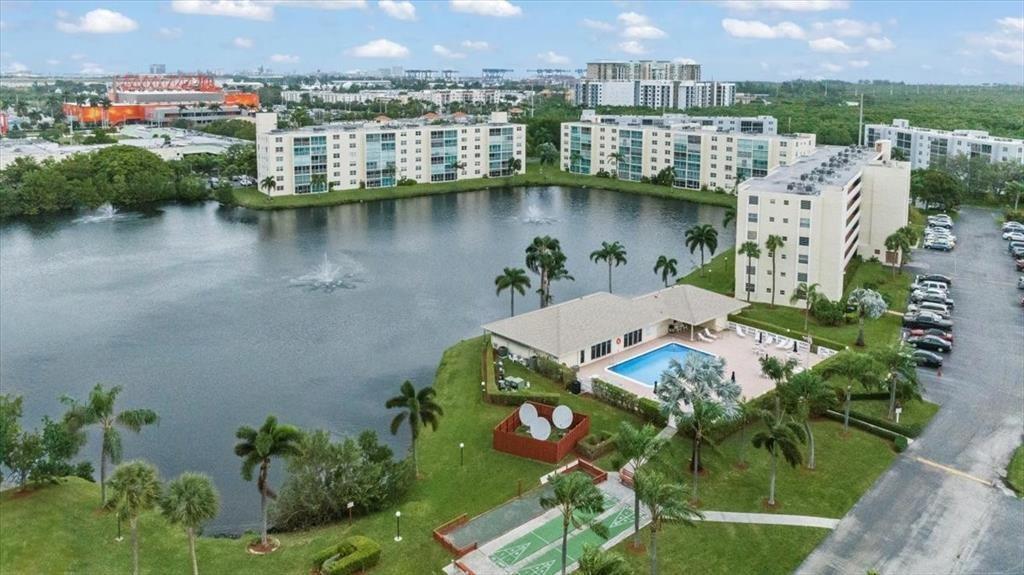 111 SE 3rd #108, Dania Beach FL 33004