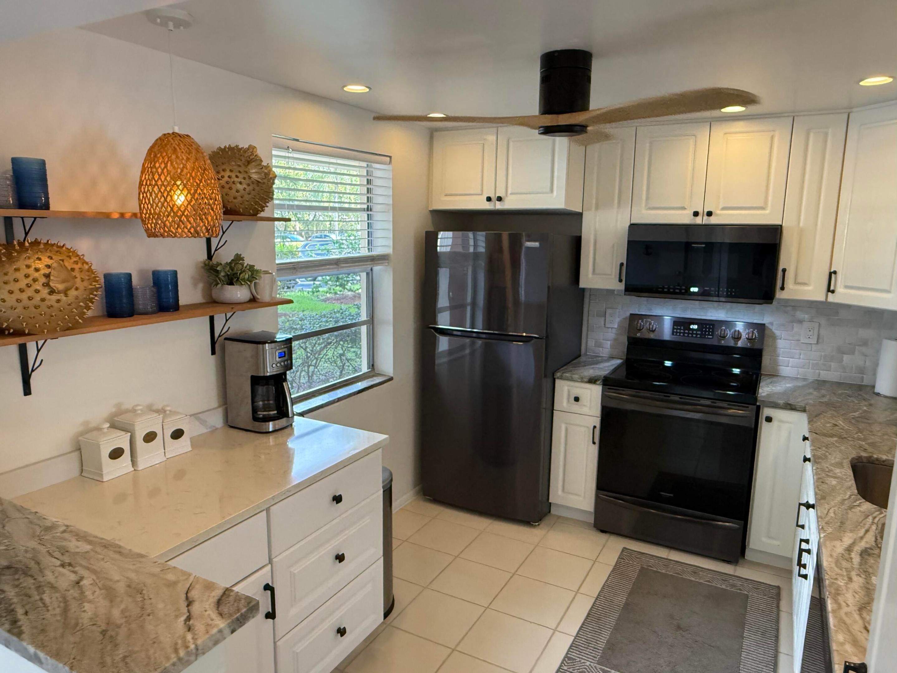 111 SE 3rd #108, Dania Beach FL 33004