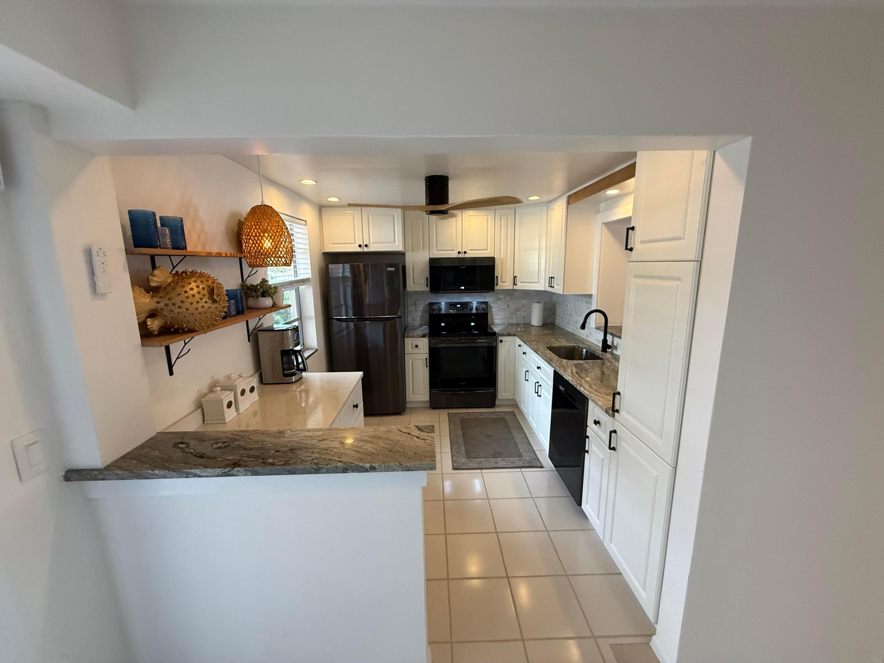 111 SE 3rd #108, Dania Beach FL 33004