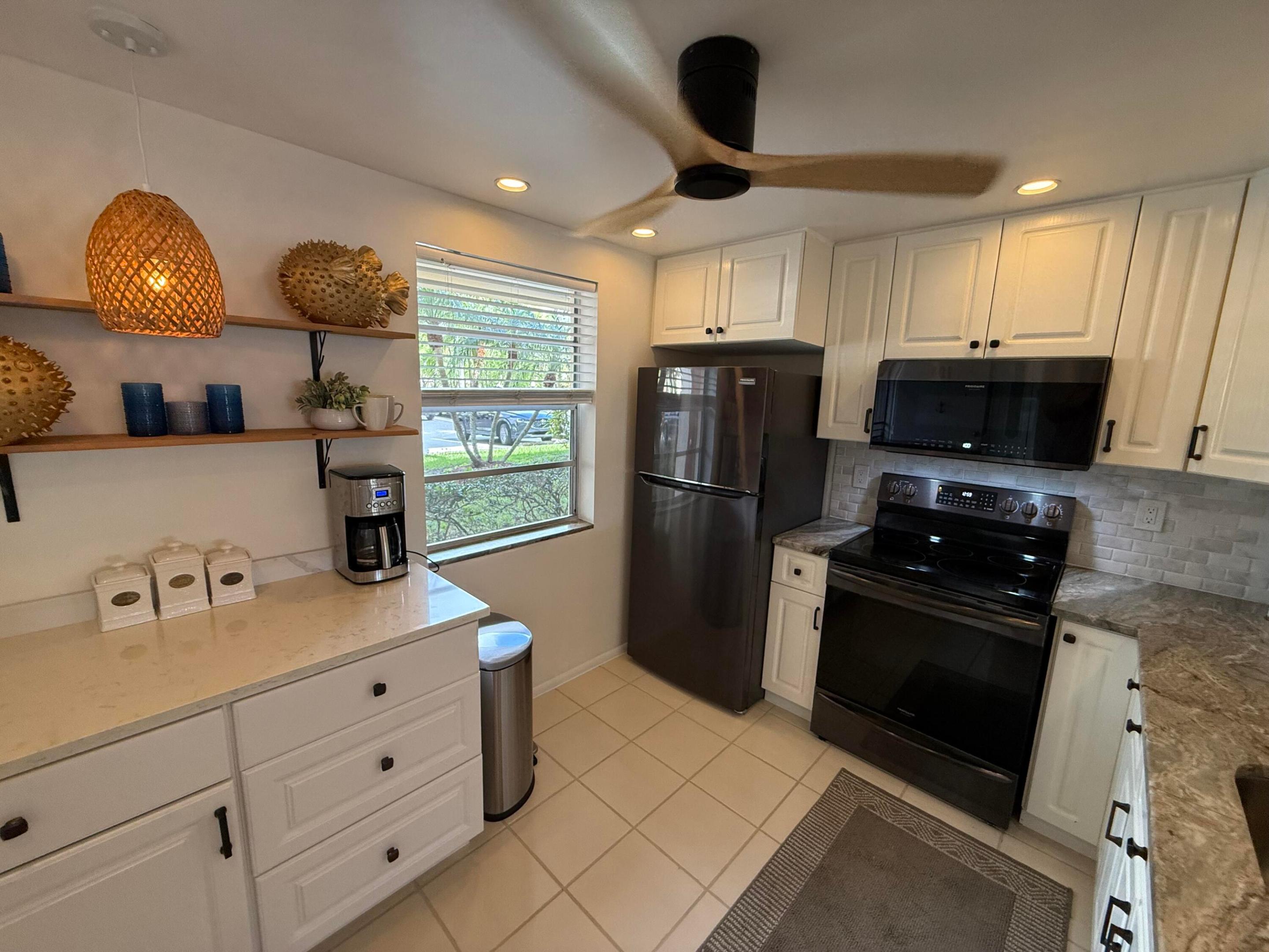 111 SE 3rd #108, Dania Beach FL 33004