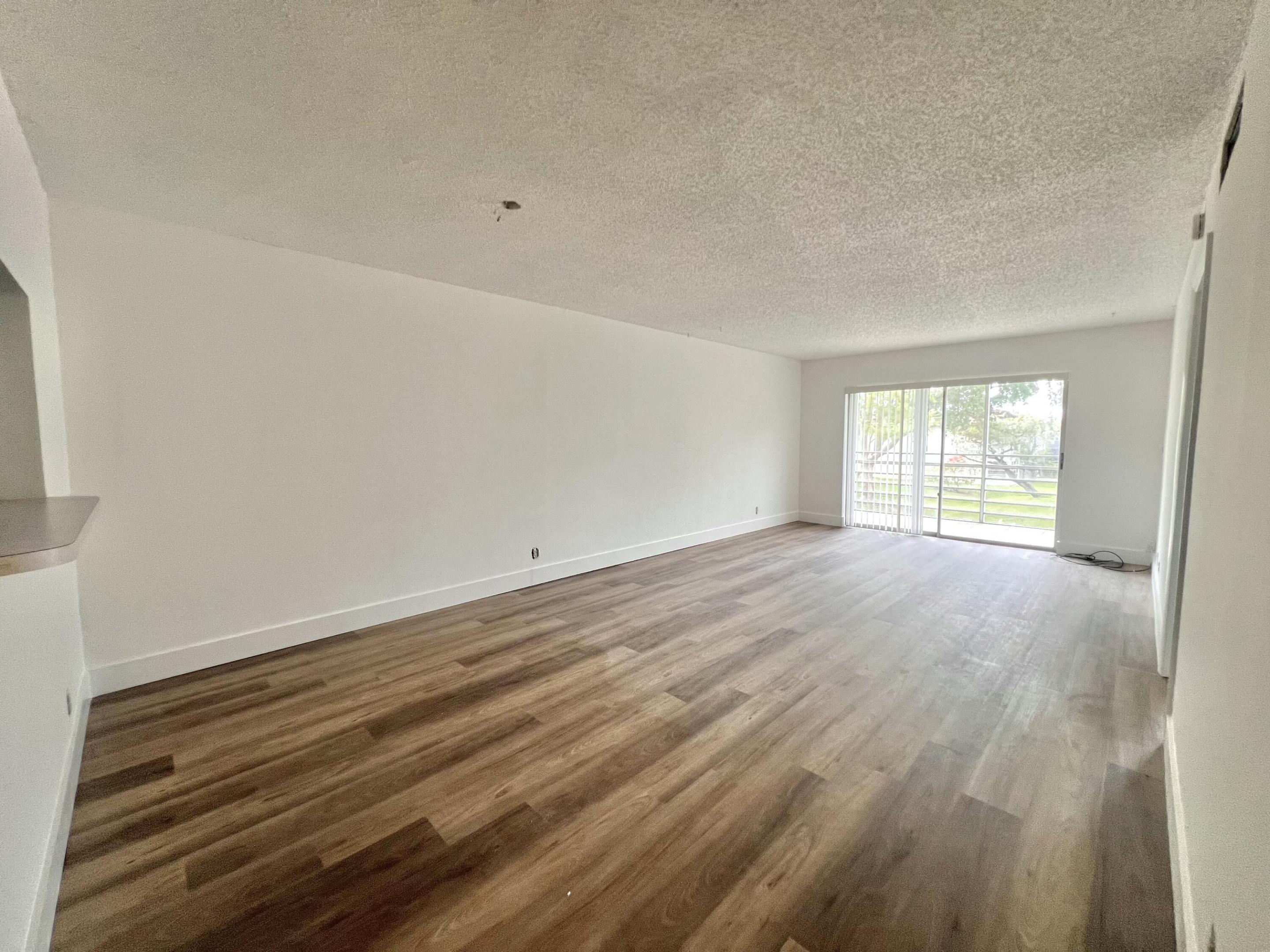 601 S State Rd 7 #2h, Margate FL 33068