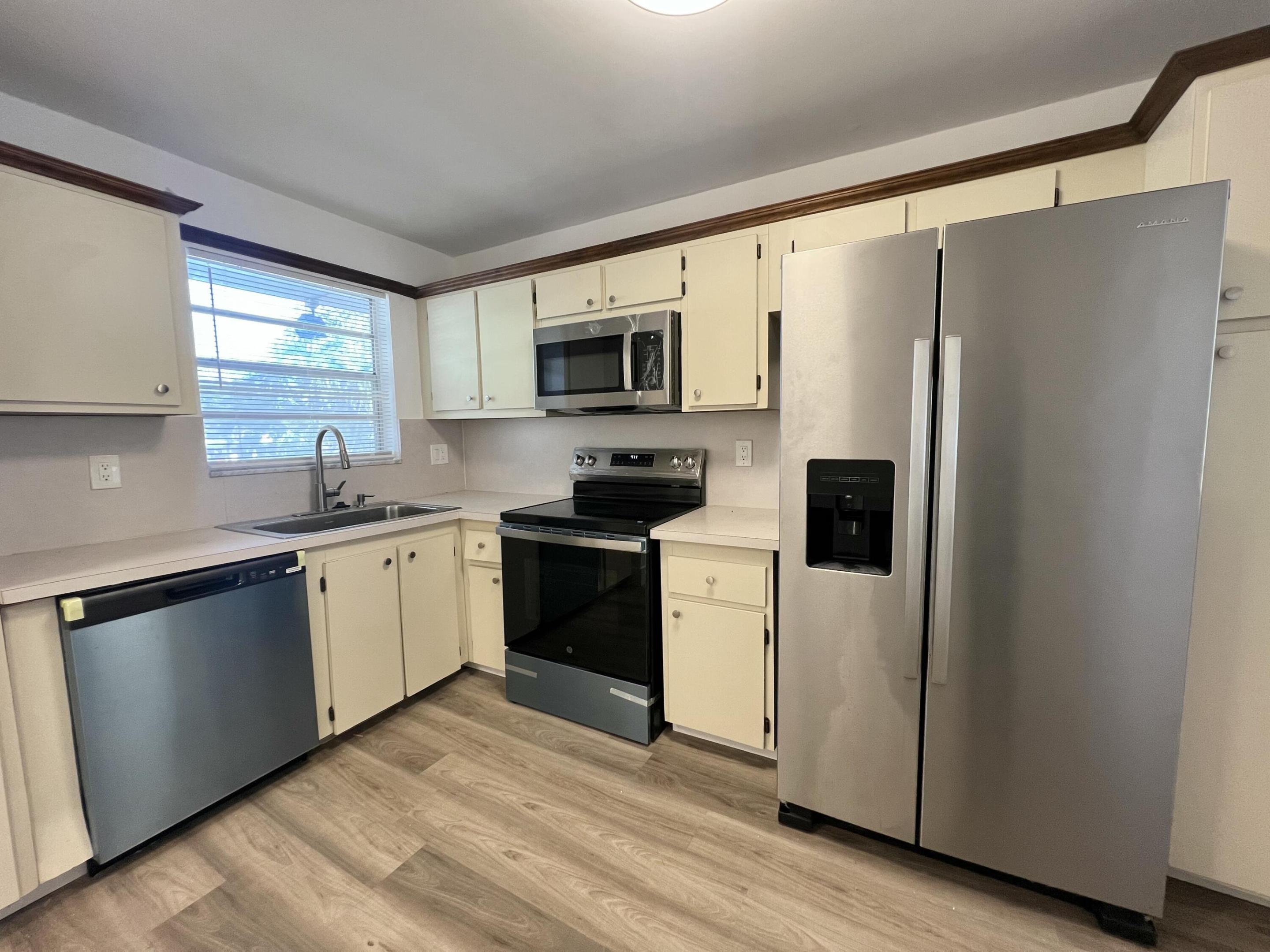 601 S State Rd 7 #2h, Margate FL 33068