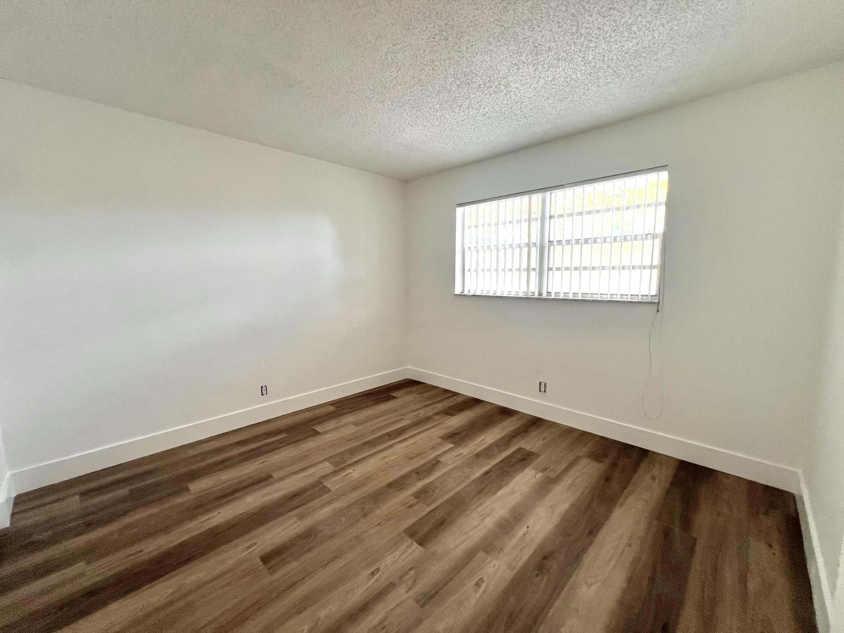 601 S State Rd 7 #2h, Margate FL 33068