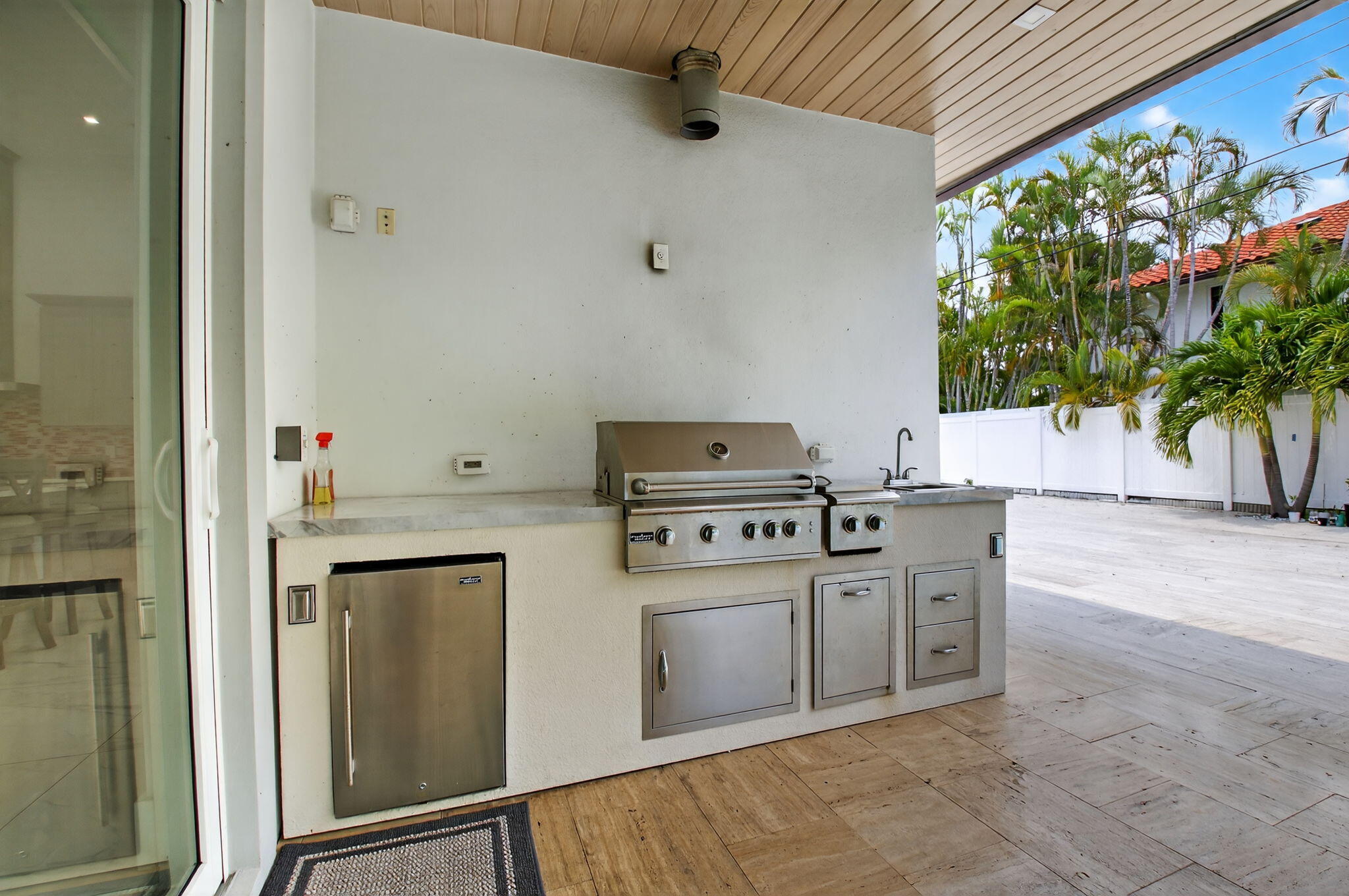 711 NE 6th, Boca Raton FL 33432