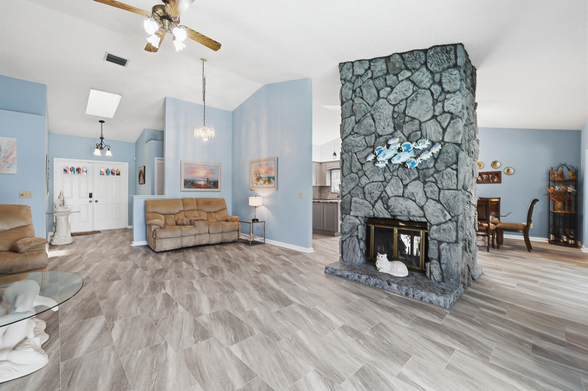191 Parkwood, Royal Palm Beach FL 33411