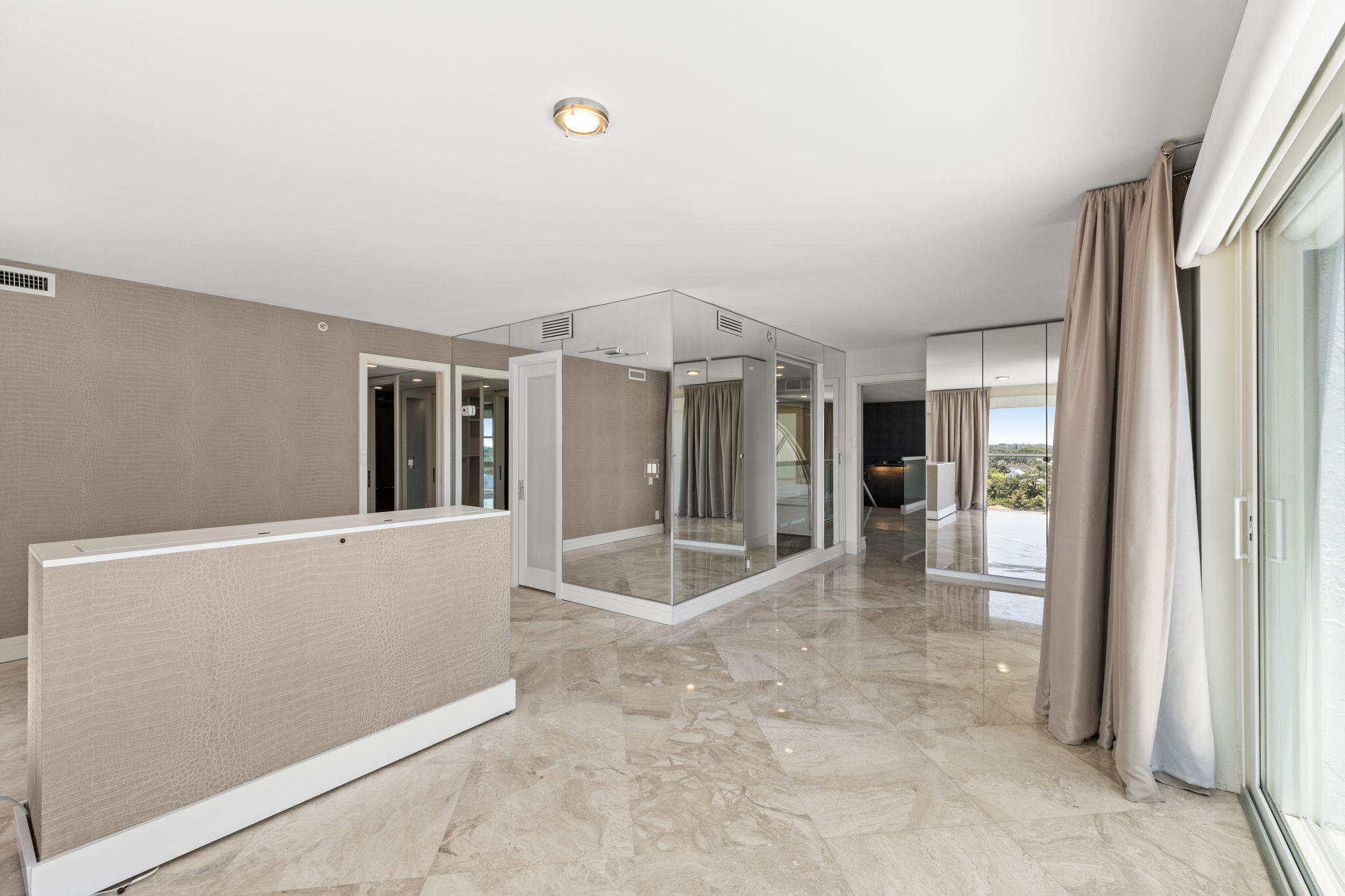 3901 S Flagler #1002, West Palm Beach FL 33405