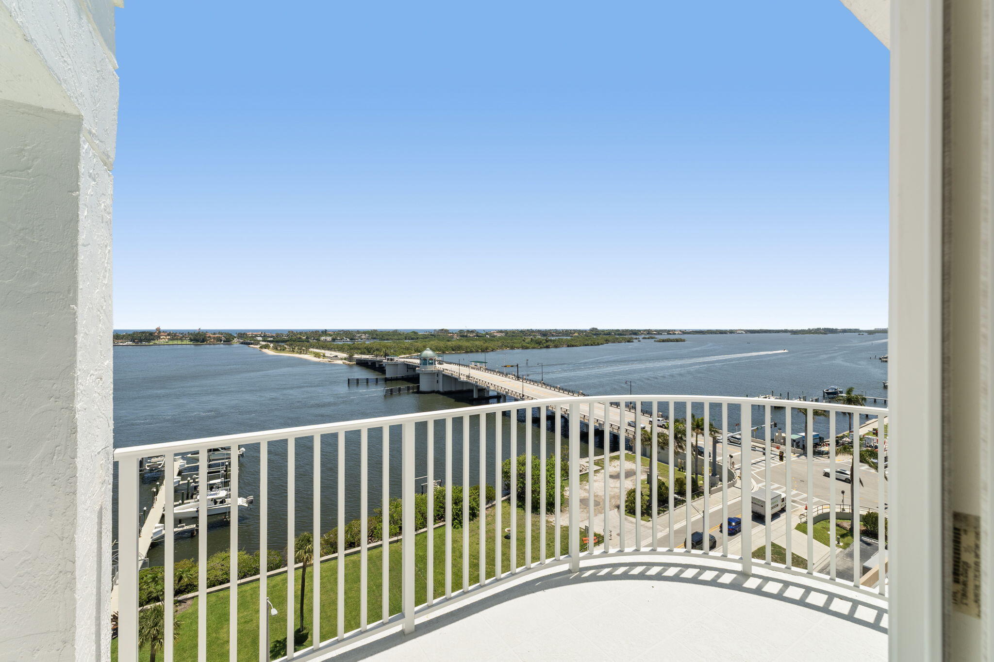 3901 S Flagler #1002, West Palm Beach FL 33405