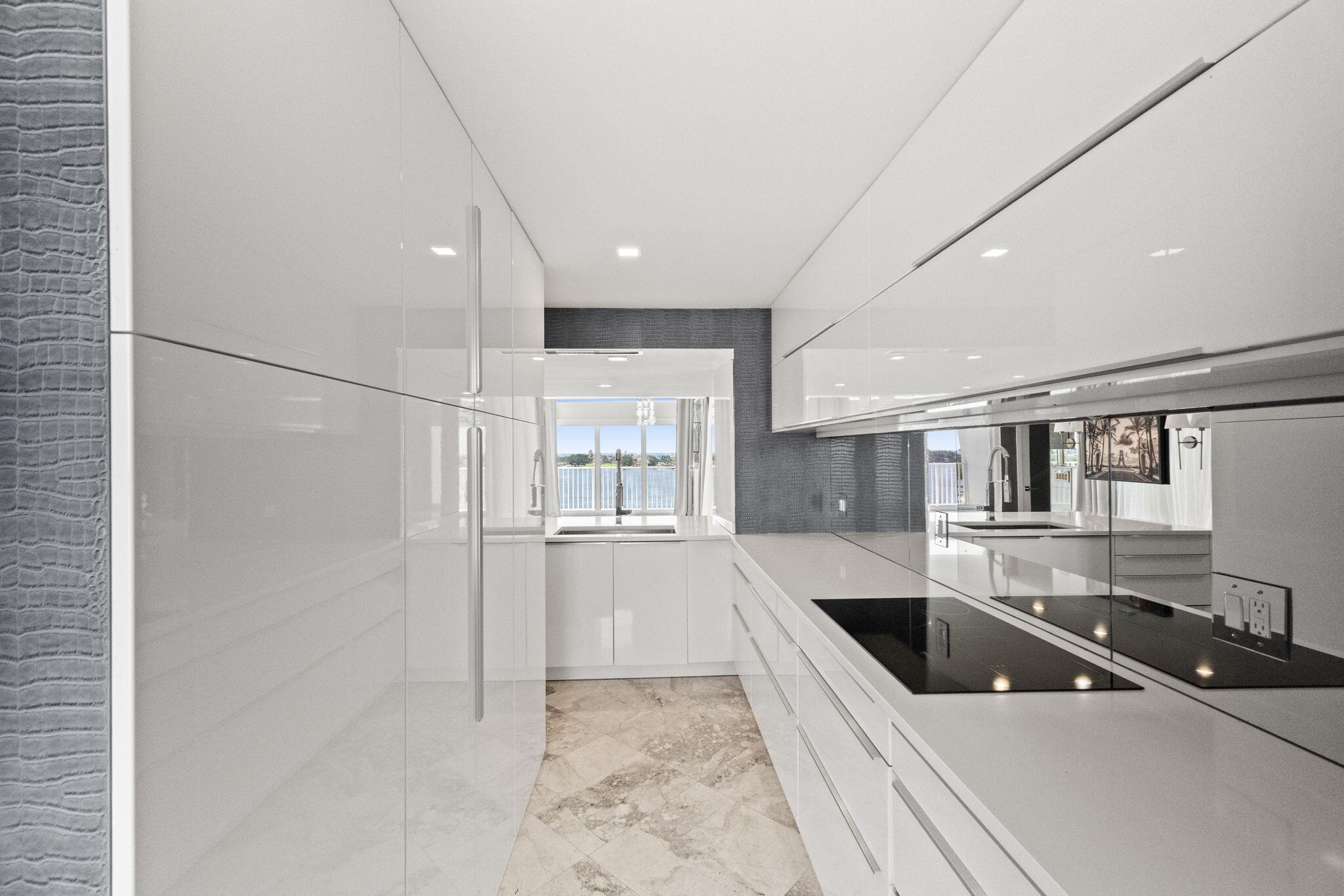 3901 S Flagler #1002, West Palm Beach FL 33405