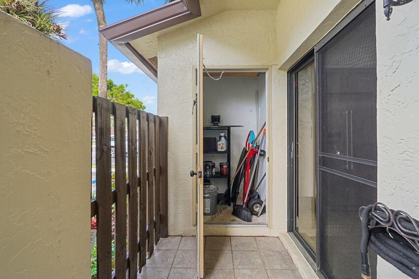 7620 NW 79th #J8, Tamarac FL 33321