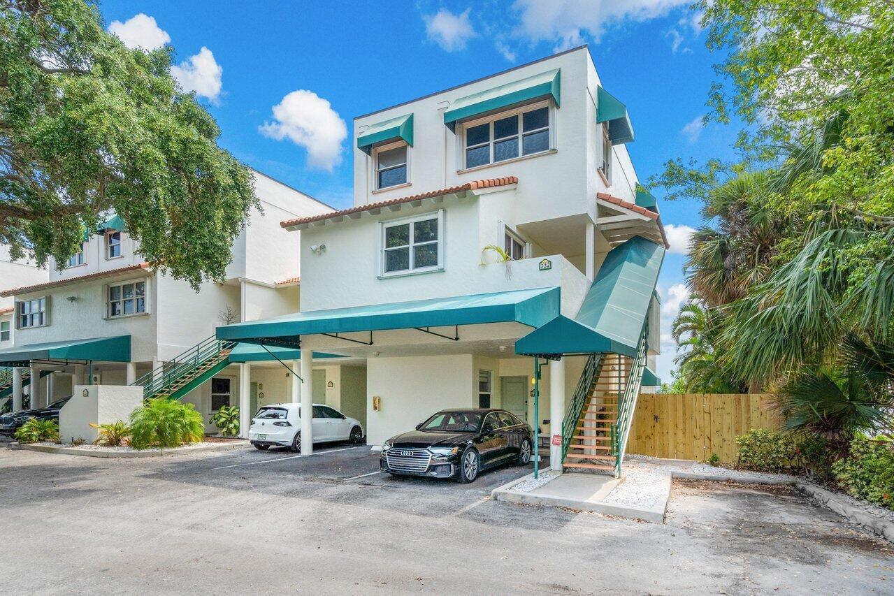 324 N Lake, Lantana FL 33462