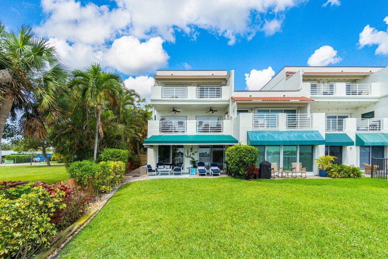 324 N Lake, Lantana FL 33462