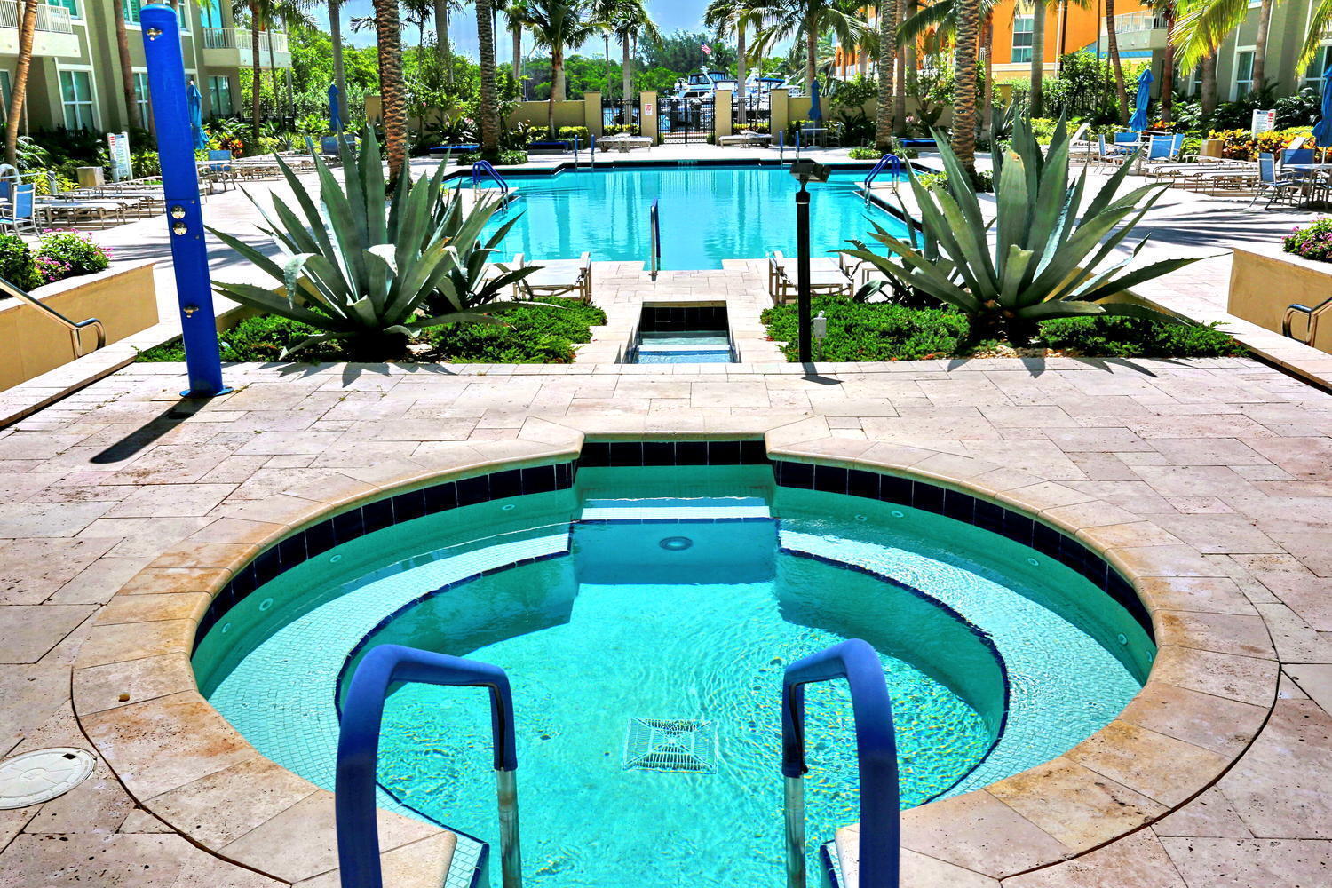 625 Casa Loma #1504, Boynton Beach FL 33435