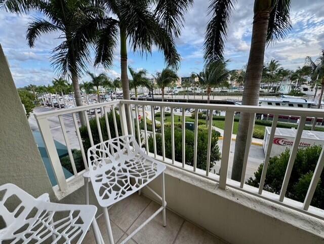 625 Casa Loma #304, Boynton Beach FL 33435