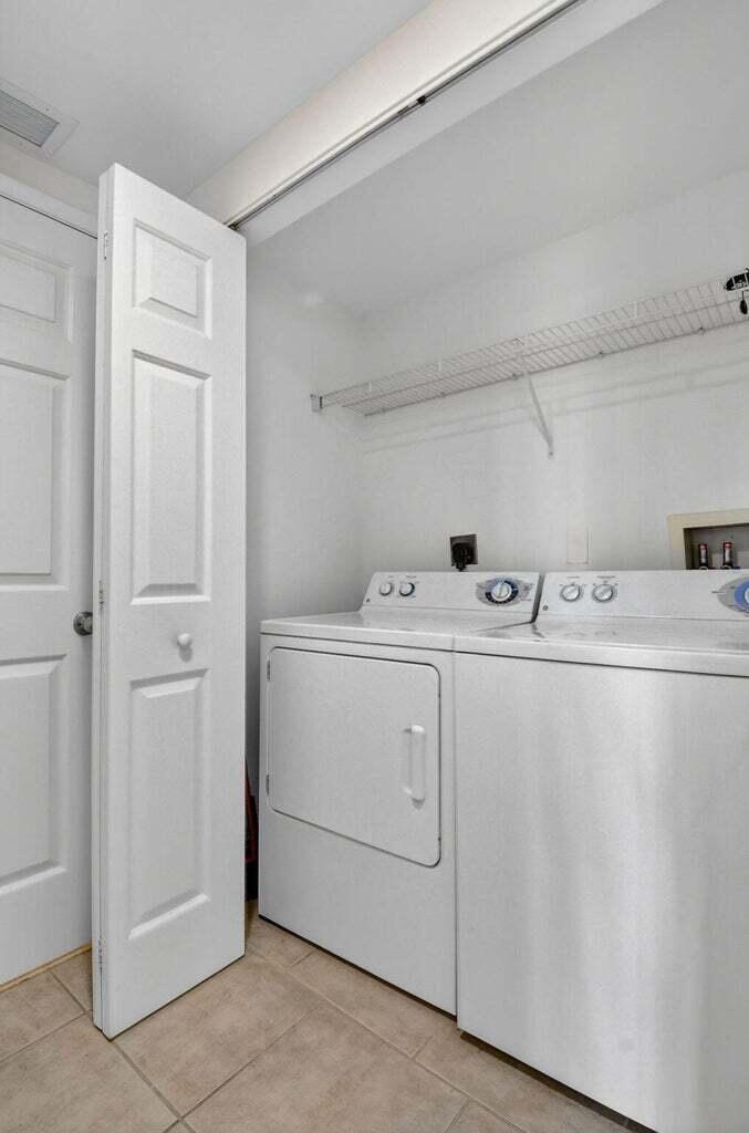 625 Casa Loma #304, Boynton Beach FL 33435