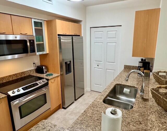 625 Casa Loma #304, Boynton Beach FL 33435