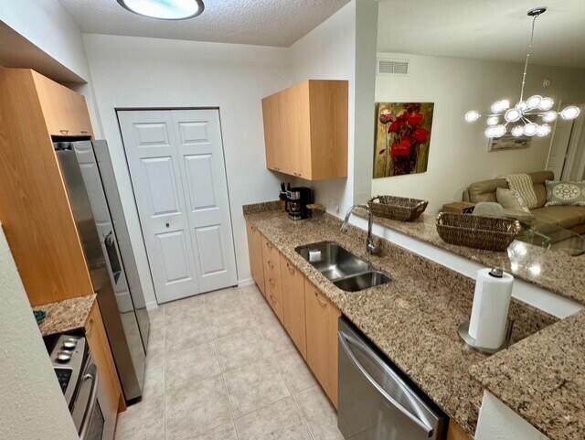 625 Casa Loma #304, Boynton Beach FL 33435