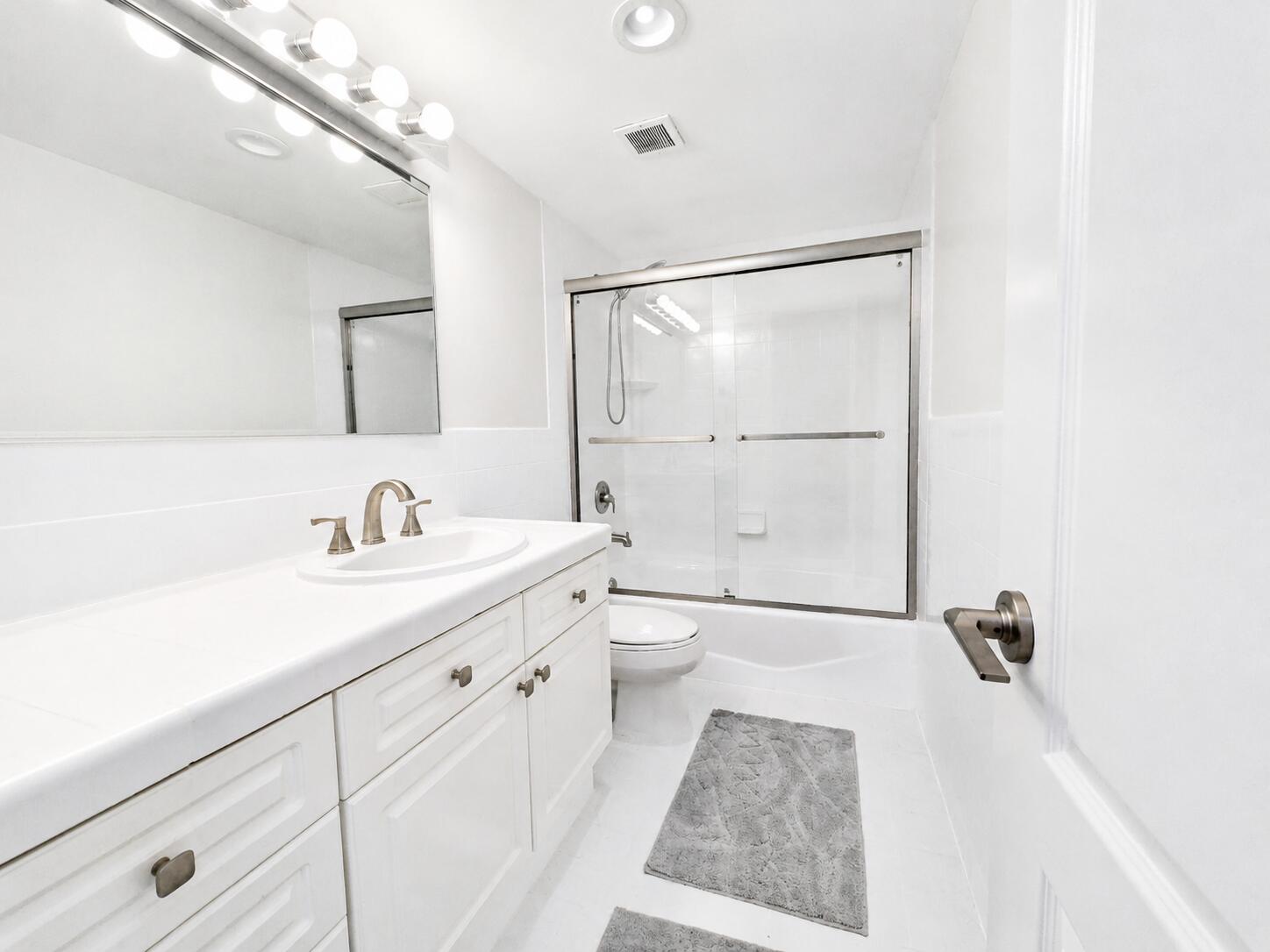 1301 River Reach #111, Fort Lauderdale FL 33315