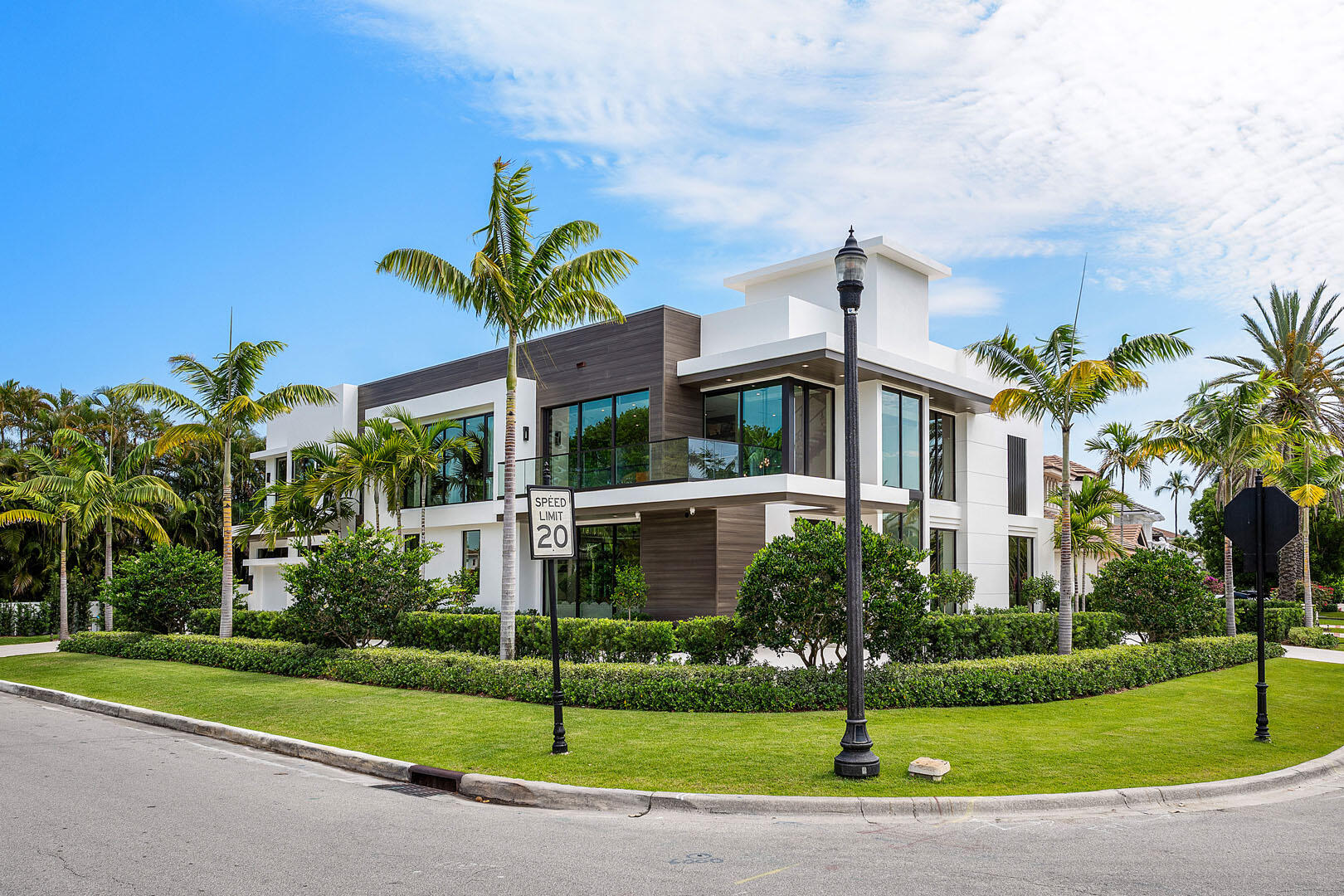 303 S Maya Palm, Boca Raton FL 33432