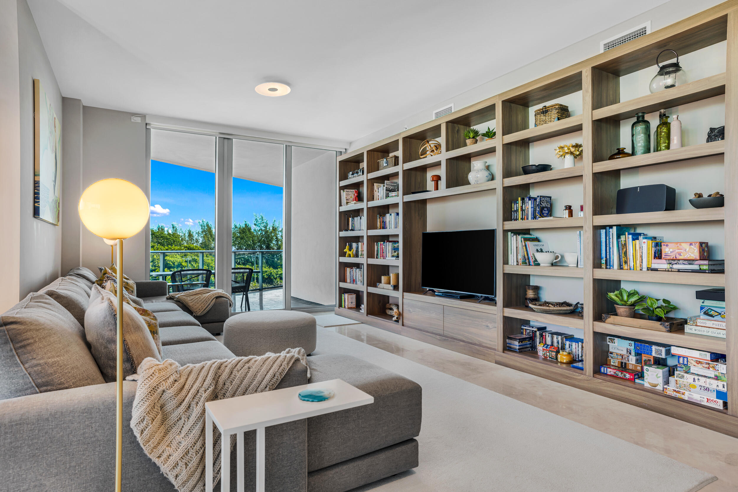 701 N Fort Lauderdale Beach #406, Fort Lauderdale FL 33304