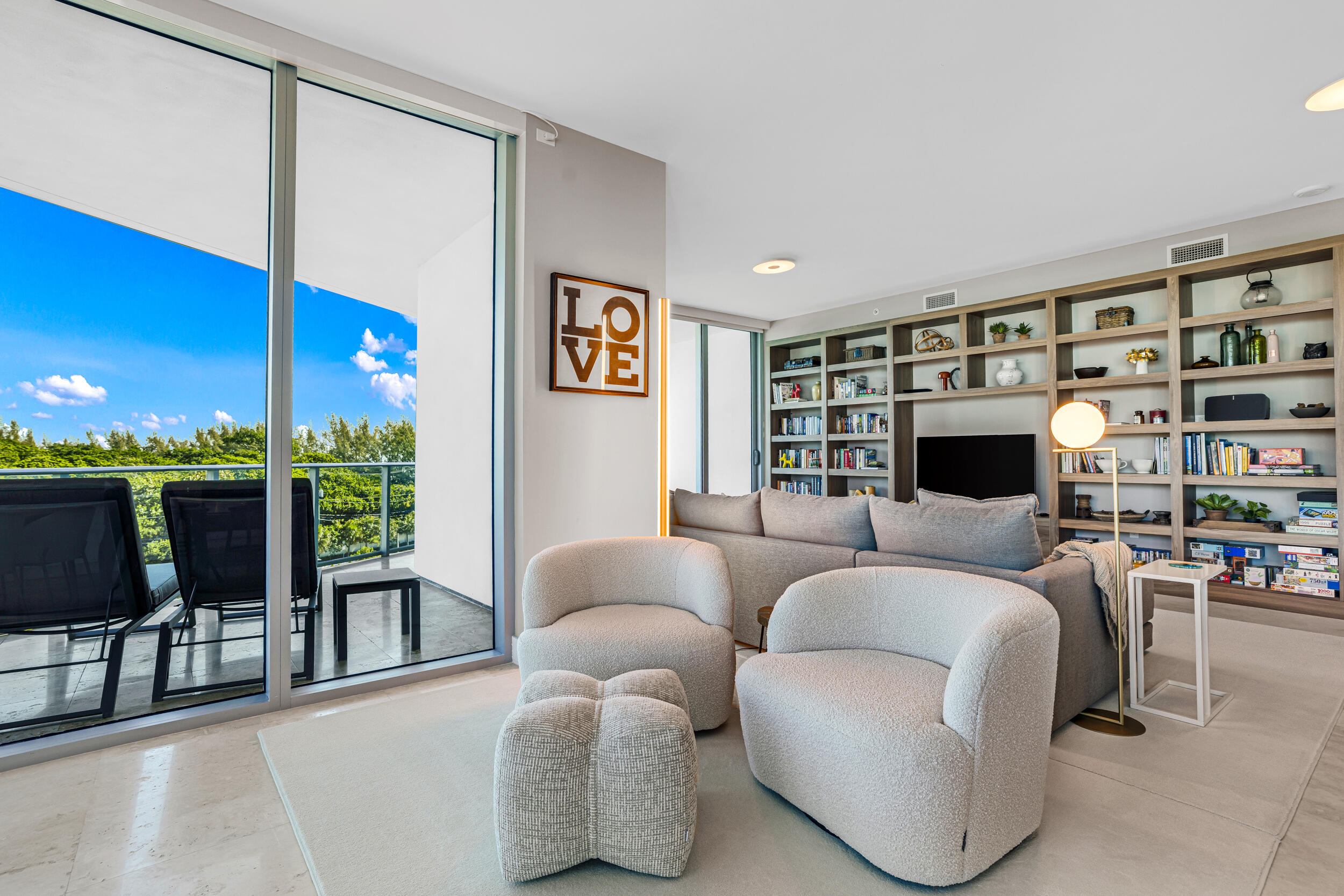 701 N Fort Lauderdale Beach #406, Fort Lauderdale FL 33304