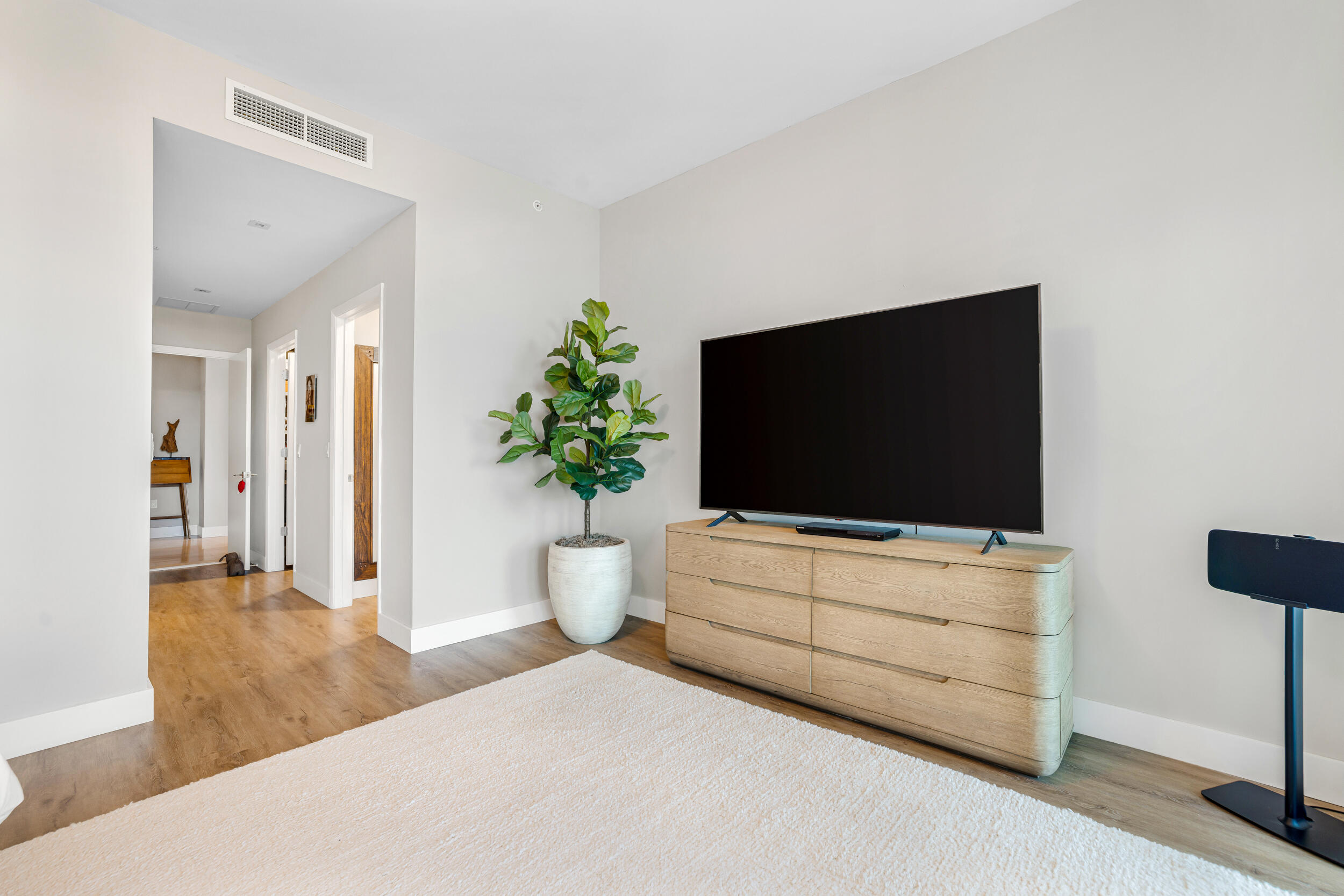 701 N Fort Lauderdale Beach #406, Fort Lauderdale FL 33304