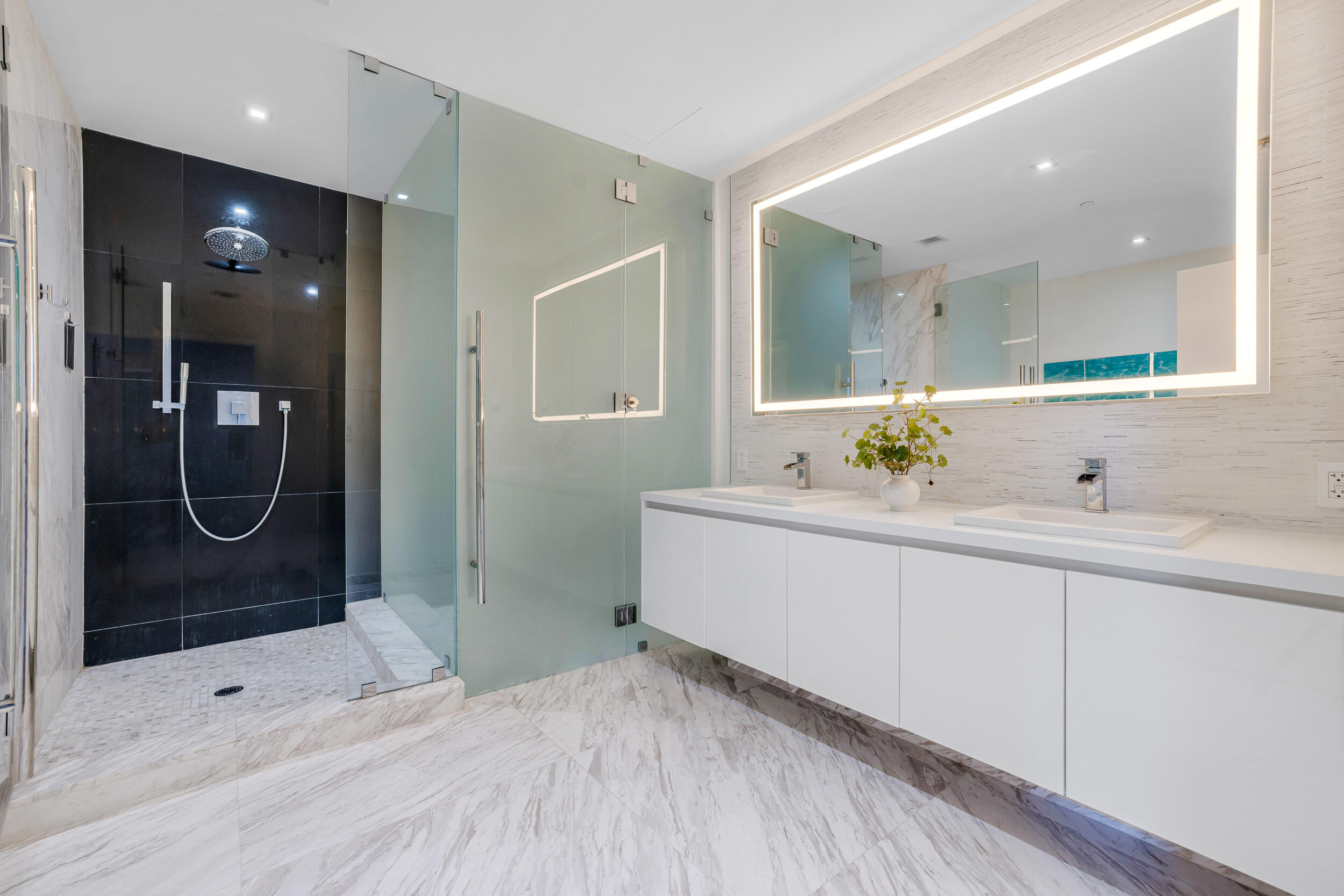 701 N Fort Lauderdale Beach #406, Fort Lauderdale FL 33304