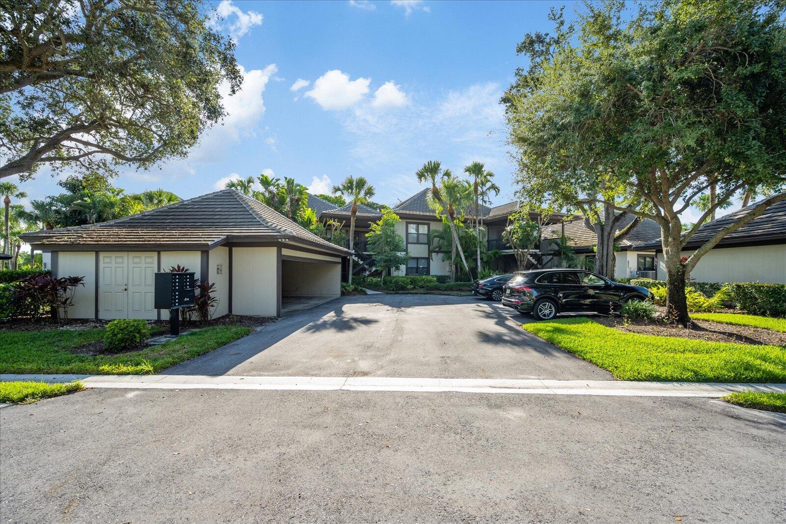 13307 Polo Club #C106, Wellington FL 33414