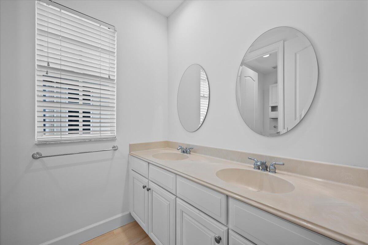 1029 Vintner, Palm Beach Gardens FL 33410