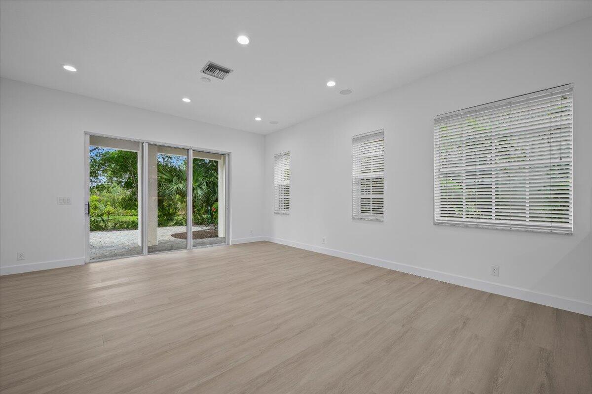 1029 Vintner, Palm Beach Gardens FL 33410