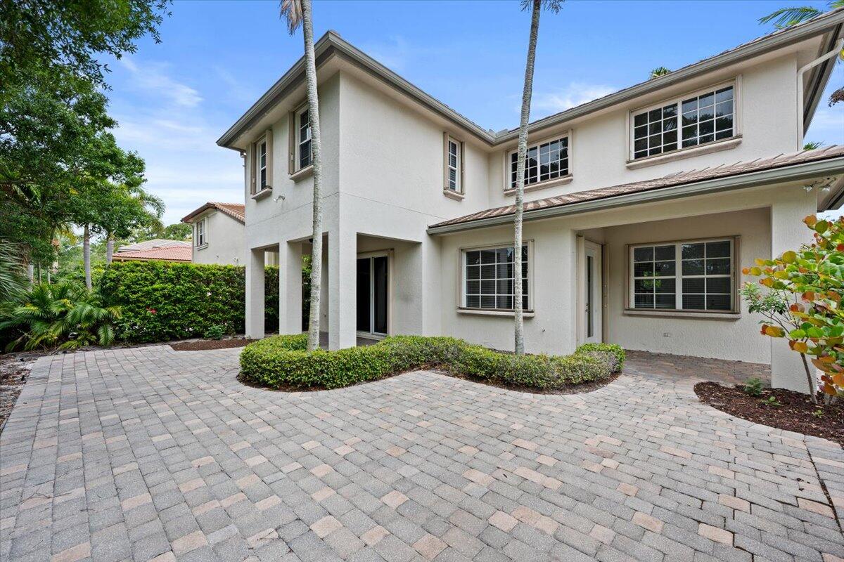 1029 Vintner, Palm Beach Gardens FL 33410